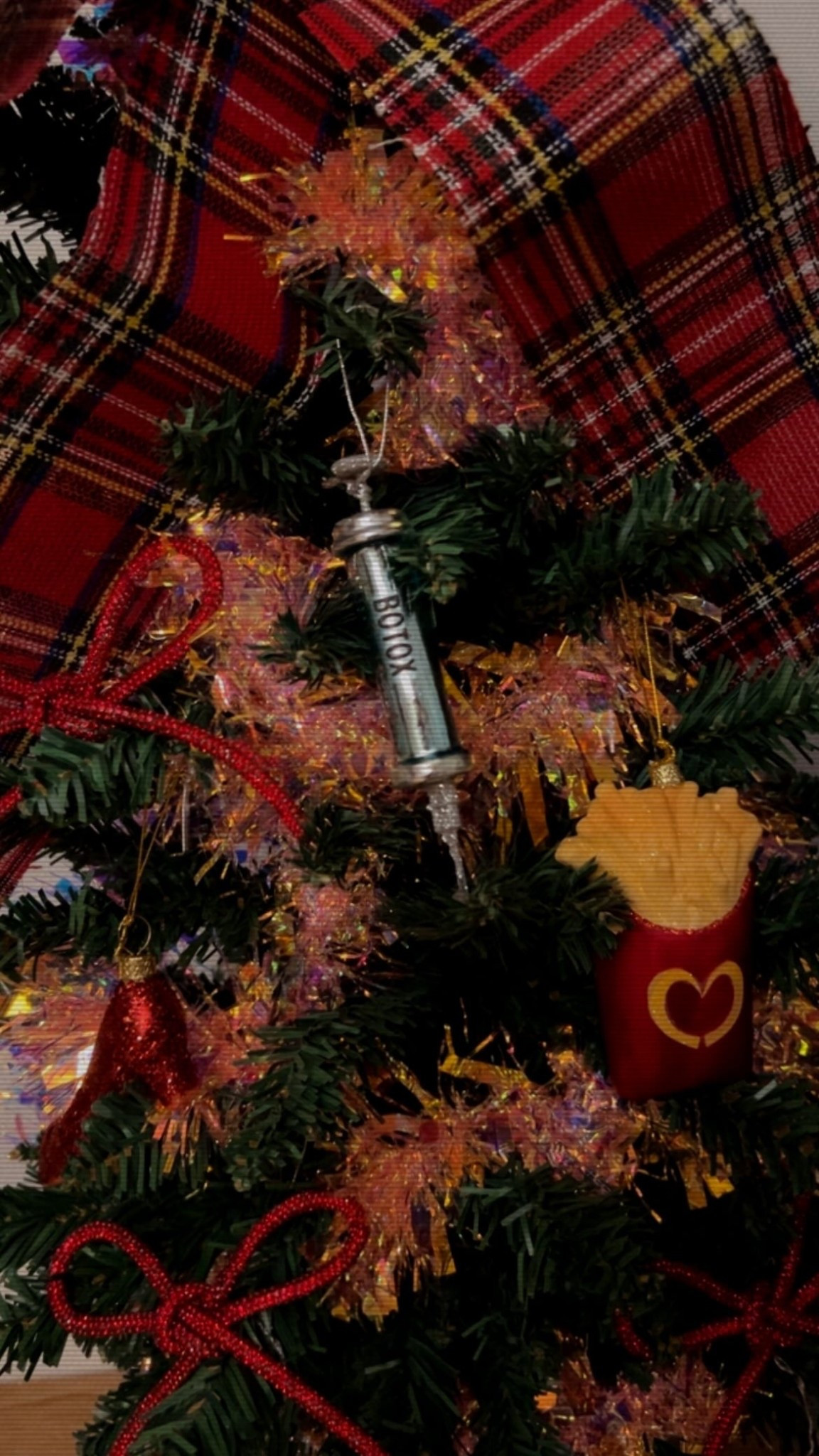 Christmas Botox 💉 

#LTKGiftGuide #LTKCyberWeek