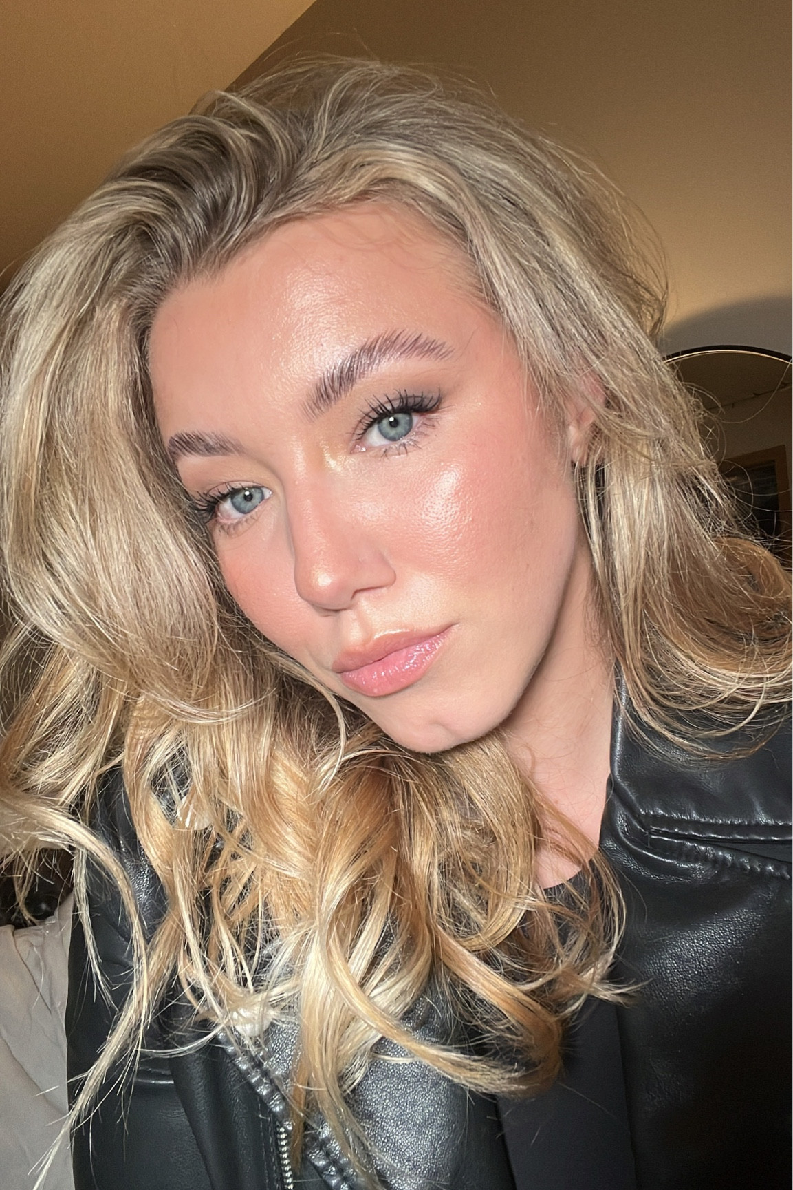 Glowy natural glam makeup ✨🤍


#LTKbeauty #LTKstyletip #LTKwedding