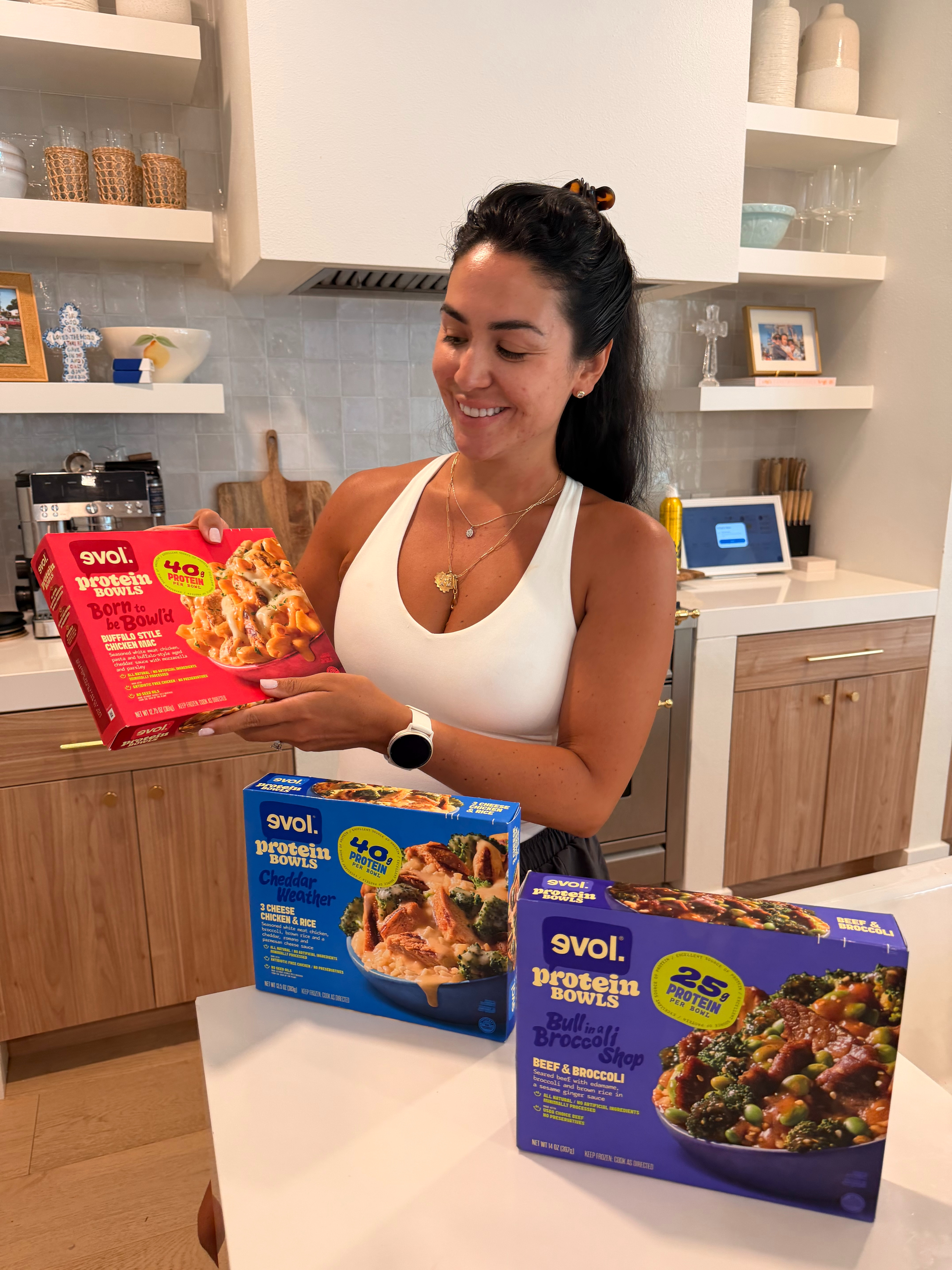 #Ad Some days I have time to cook… and some days I just need something quick that still helps me hit my protein goals. 🙌
I've been grabbing the new @evolfoods Protein Bowls during my @target runs because they're packed with 25–40g of protein and made with wholesome, real ingredients—without artificial ingredients or preservatives. The Buffalo-Style Chicken Mac has been my favorite lately. 🤌
If you're looking for an easy, high-protein lunch or dinner that actually tastes like comfort food, these are definitely worth adding to your cart the next time you're at Target. https://on.ltk.com/+tnSRE7fRtZNFy1erwM3boQ
Have you tried them yet? 🍴
#targetpartner #highprotein @shop.ltk @liketkit
 

 #LTKdayinmylife #LTKfitnessgoals #LTKfoodie