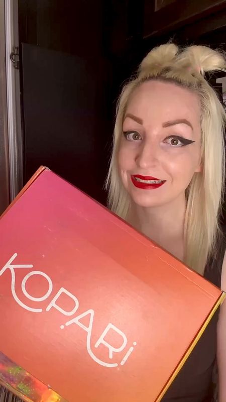 Spring is on the way! & so are the NEW @koparibeauty SPF Glow products 🤩✨ #koparipartner 

Get ready to GLOW✨
• Sunglaze body mist SPF 42
• Sun shield body glow SPF 50
• Rose gold sun shield SPF 45
• Golden amber sun shield body glow SPF 30
• Sun shield on-the-glow SPF 40

▶️ Take 15% off your purchase with code: 150FFKRISTIN

#koparibeauty #koparispf #sephorafinds #glowingskin #summerskincare 

#LTKbeauty