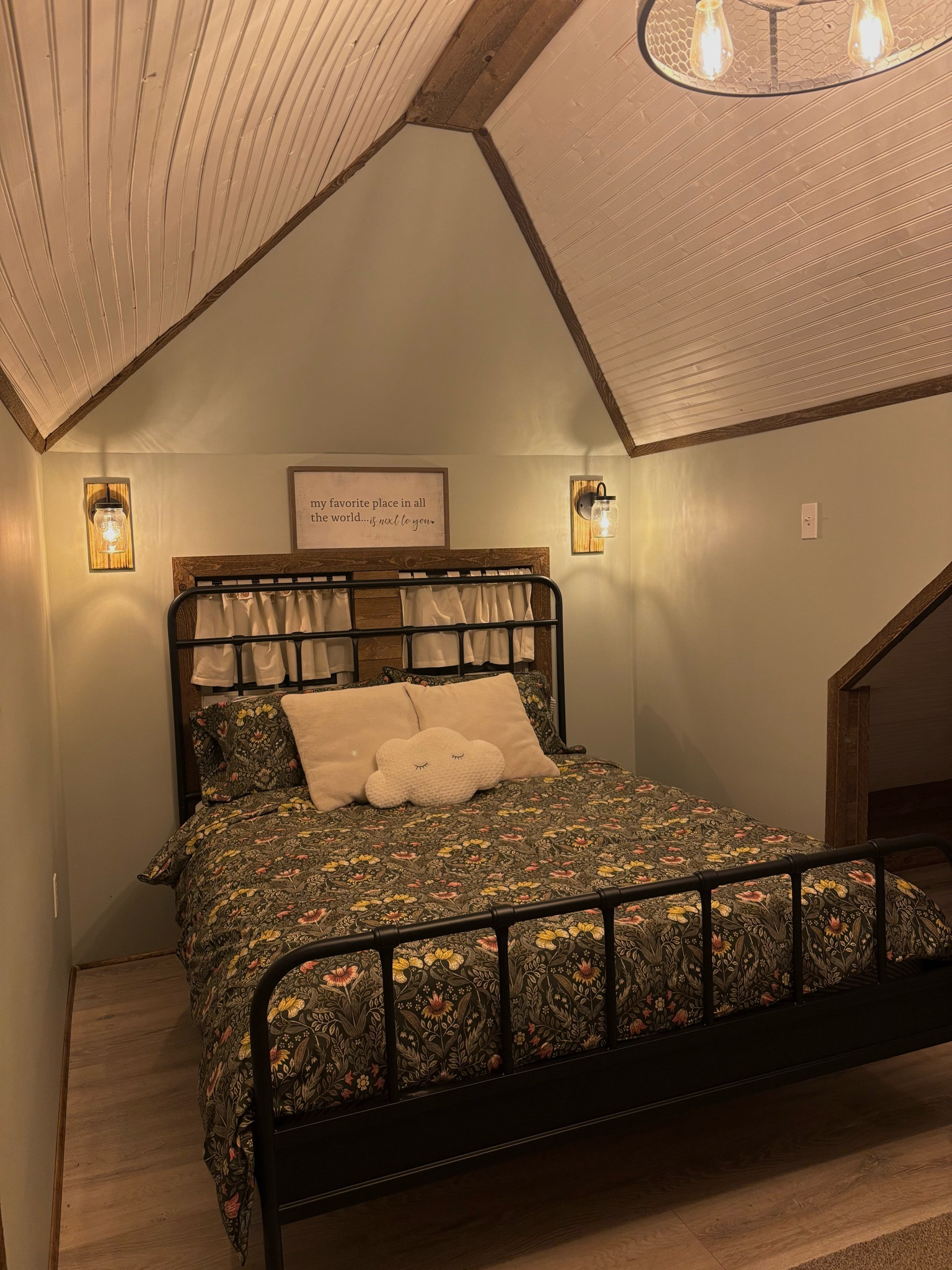 cozy bed + accessories ☁️

#LTKHome #LTKFindsUnder100 #LTKGiftGuide