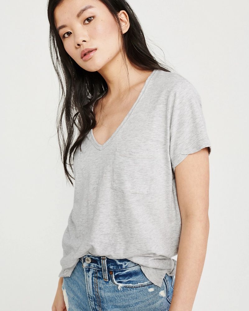 V-Neck Boyfriend Tee | Abercrombie & Fitch US & UK