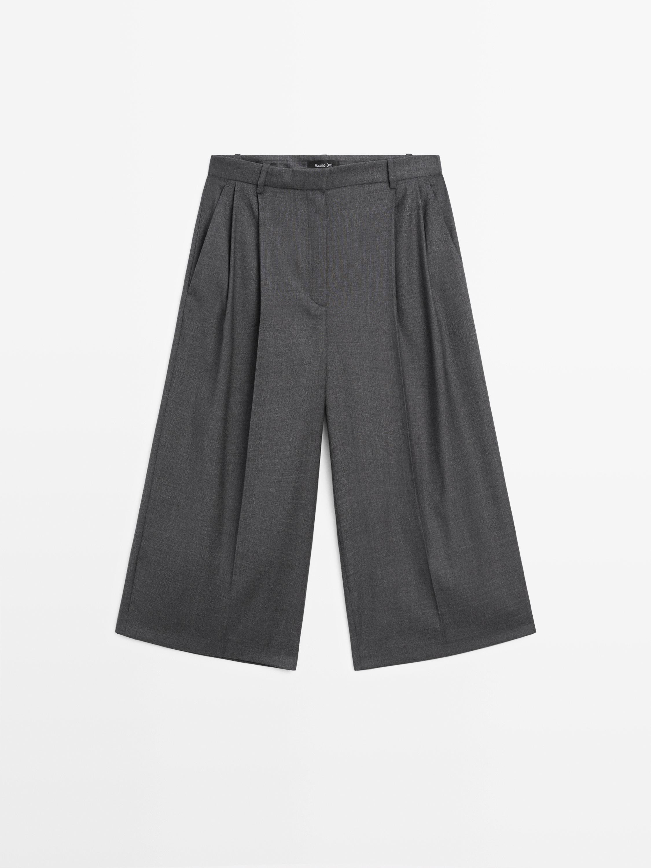 100% wool long Bermuda shorts with darts | Massimo Dutti UK