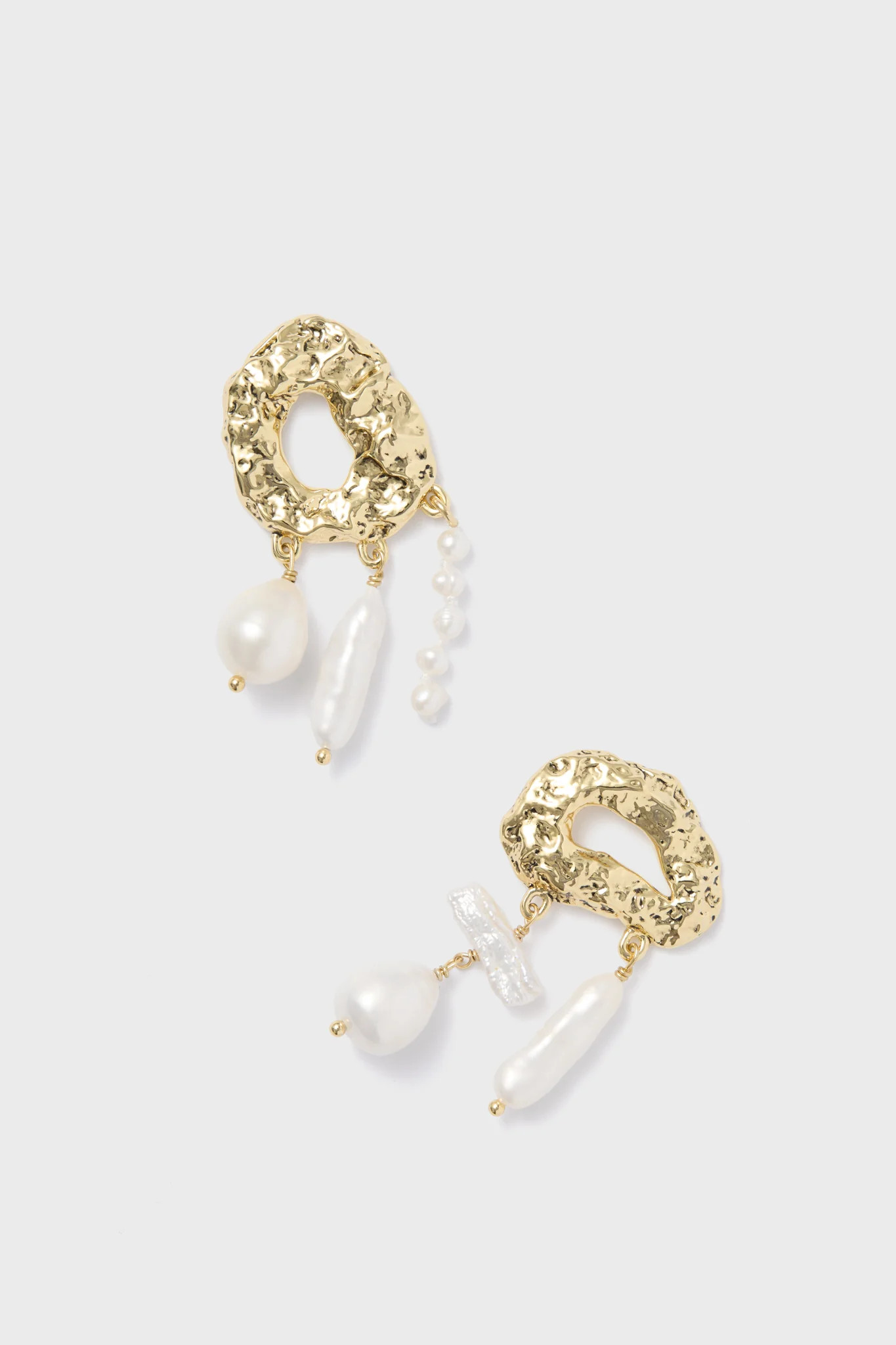 Gold Silvia Pearl Earrings | Tuckernuck (US)