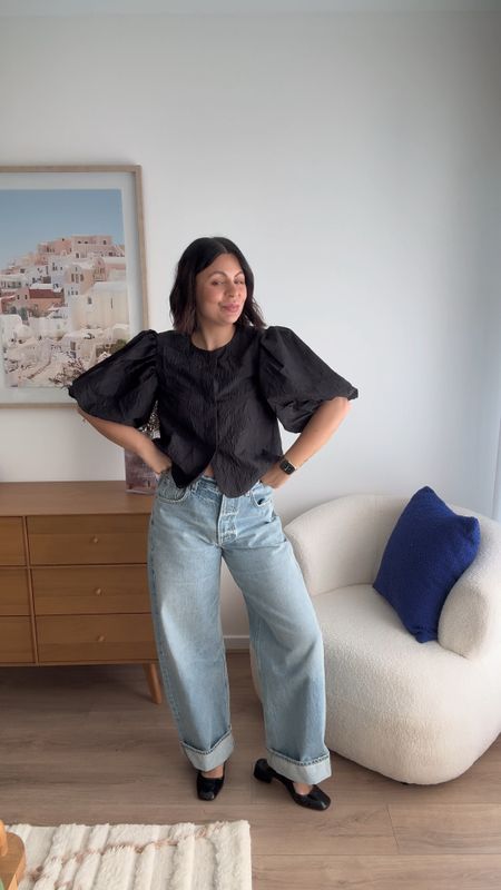 Let’s get dressed for work featuring the Ayla Jeans from Citizens of Humanity and this STUNNING H&M puff sleeve blouse.

Blouse - size M
Jeans - size 27

#LTKstyletip #LTKaustralia #LTKworkwear