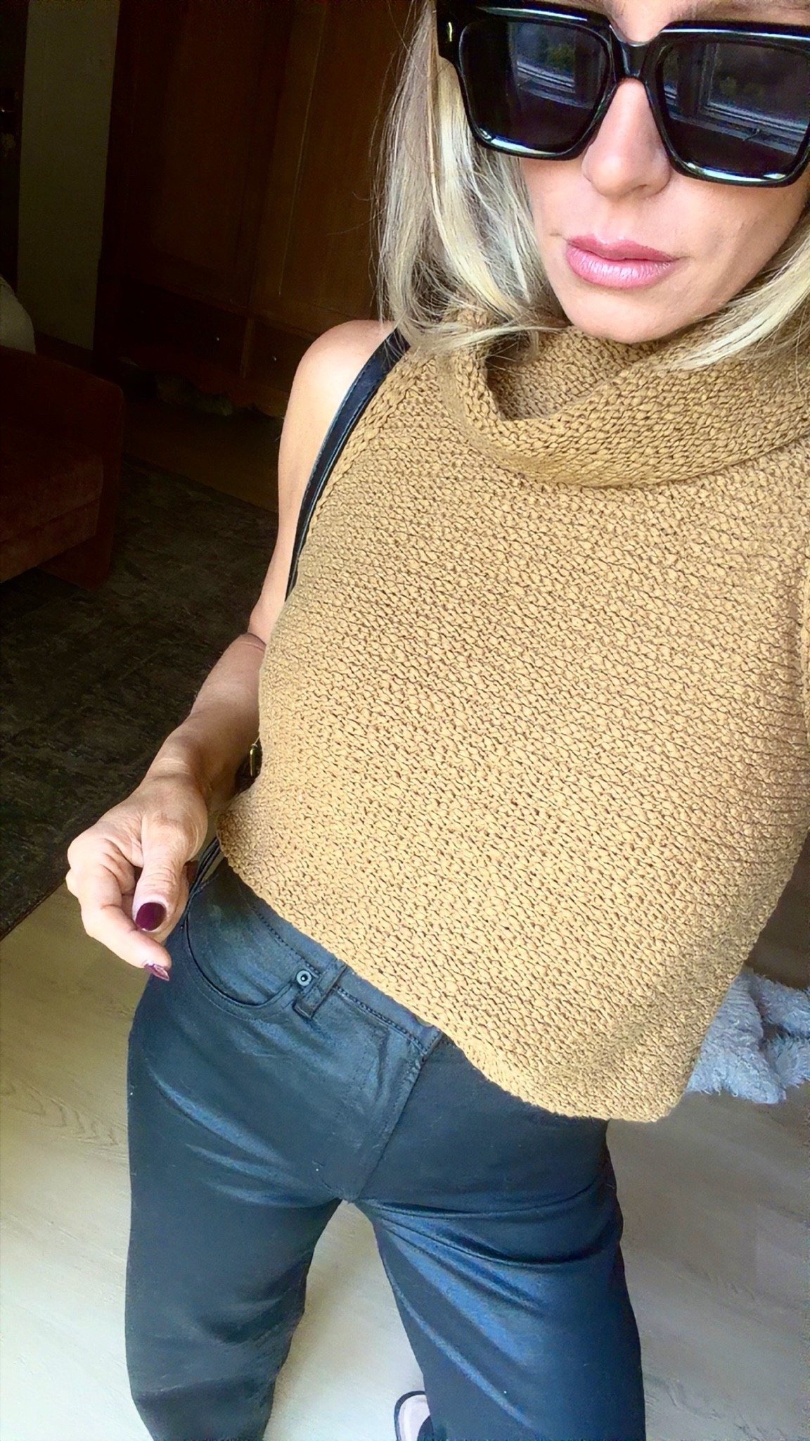 Use code LOLAMARIE40 to save @VICI 
#gifted 
Top: medium
Pants: 26

#LTKOver40 #LTKootd