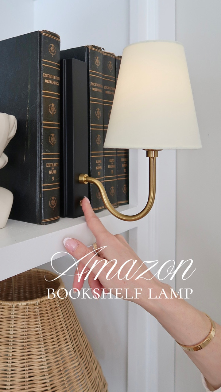 Wireless rechargeable bookshelf lamp from Amazon

#LTKHome