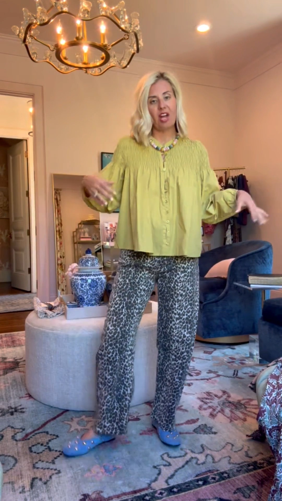I literally look for ways to style these leopard pants. 

Top - small
Jeans - 25 (size down) 
Flats - 7.5 (1/2 size down)

*Code mixandmatch for 25% off my necklace 
*Code mixandmatch15 for 15% off 1st order at Avara

#LTKOver40 #LTKSeasonal #LTKdayinmylife