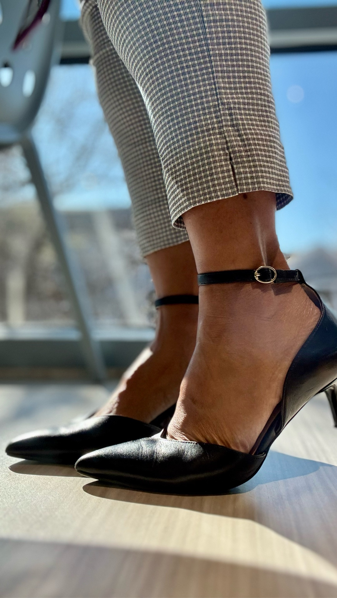 Comfort is non-negotiable for me, and Naturalizer always gets it right 
Their shoes are the perfect mix of all-day comfort and timeless style, whether I’m running around during the day or heading out for dinner at night. From work to a night out, these are the pairs I actually reach for again and again. Sharing my favorite Naturalizer picks below 








#LTKValentine #LTKOver40 #LTKWorkwear