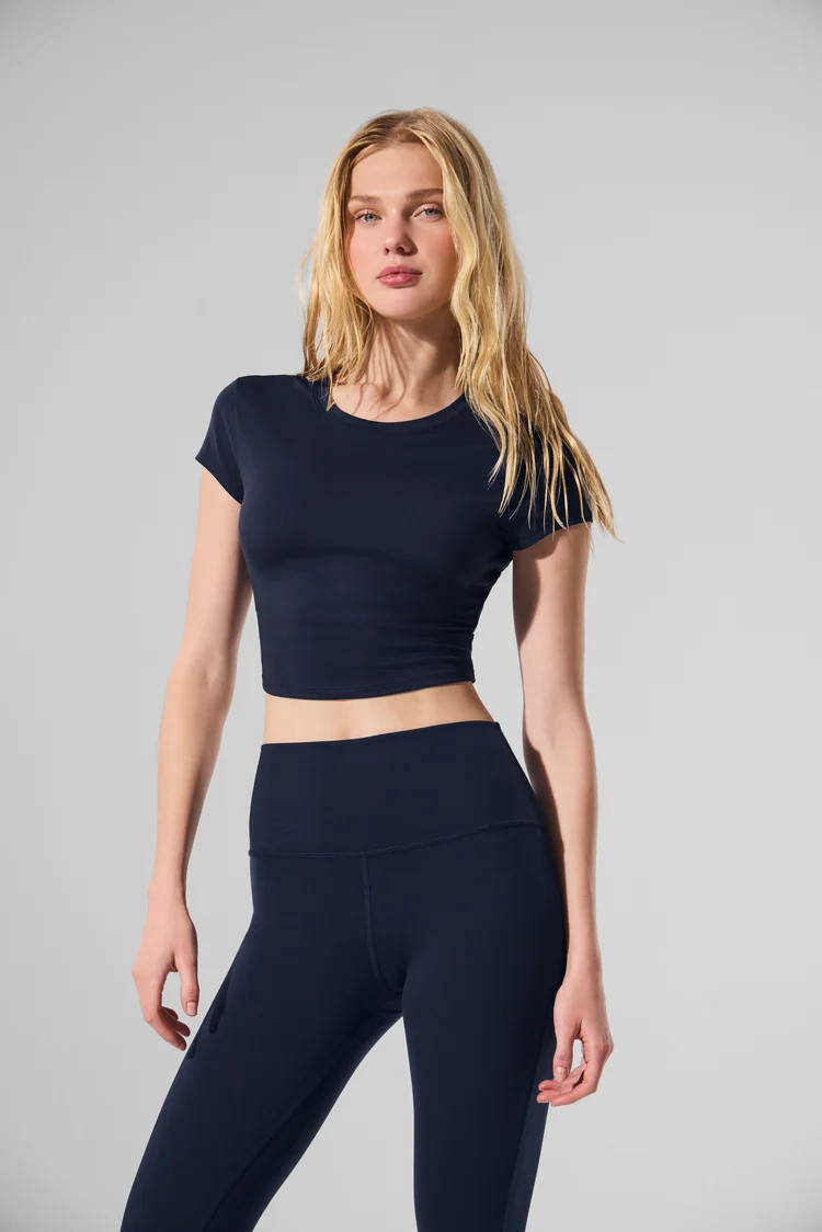 Alosoft Crop Finesse Short Sleeve | Alo Yoga