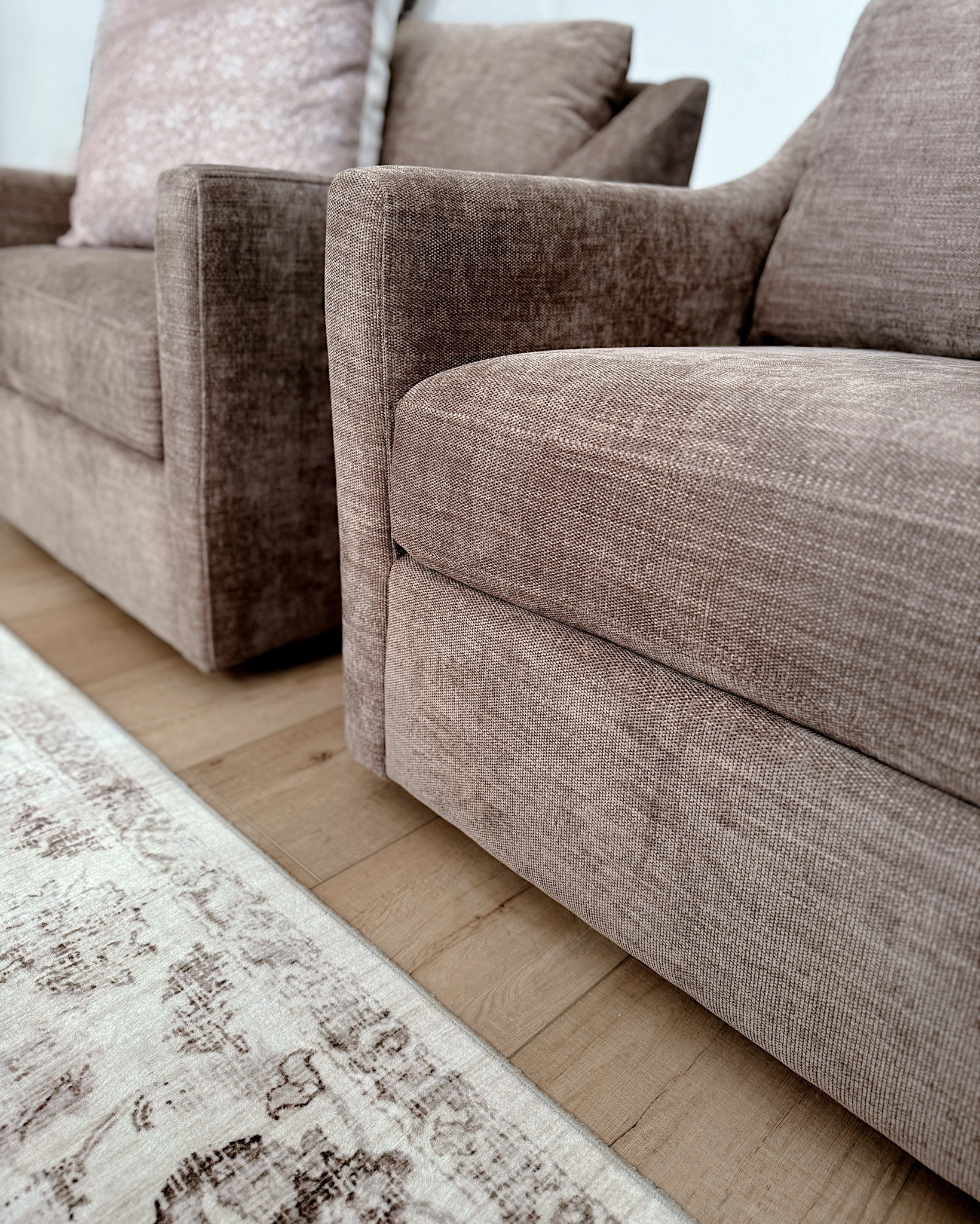 The viral chairs are back in stock, and WORTH IT! 

#viralchair
#armchair
#brownchair

#LTKHome