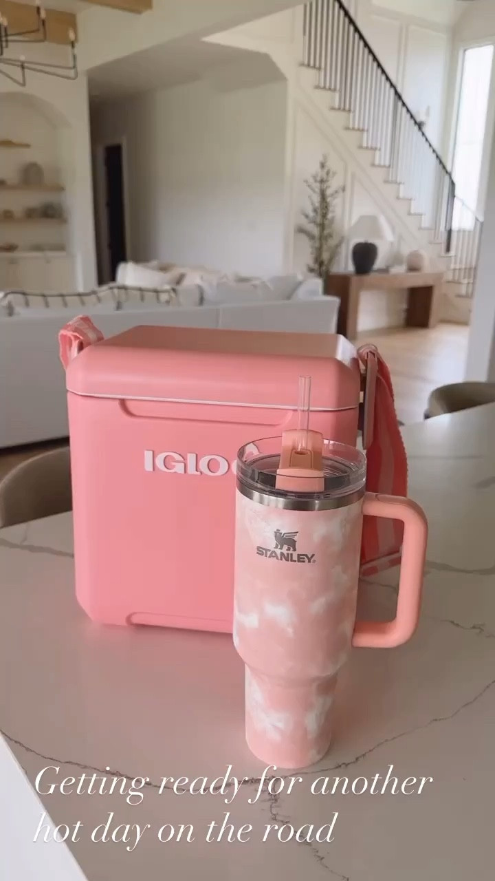 Summer essentials! 

#LTKunder50 #LTKswim #LTKFind