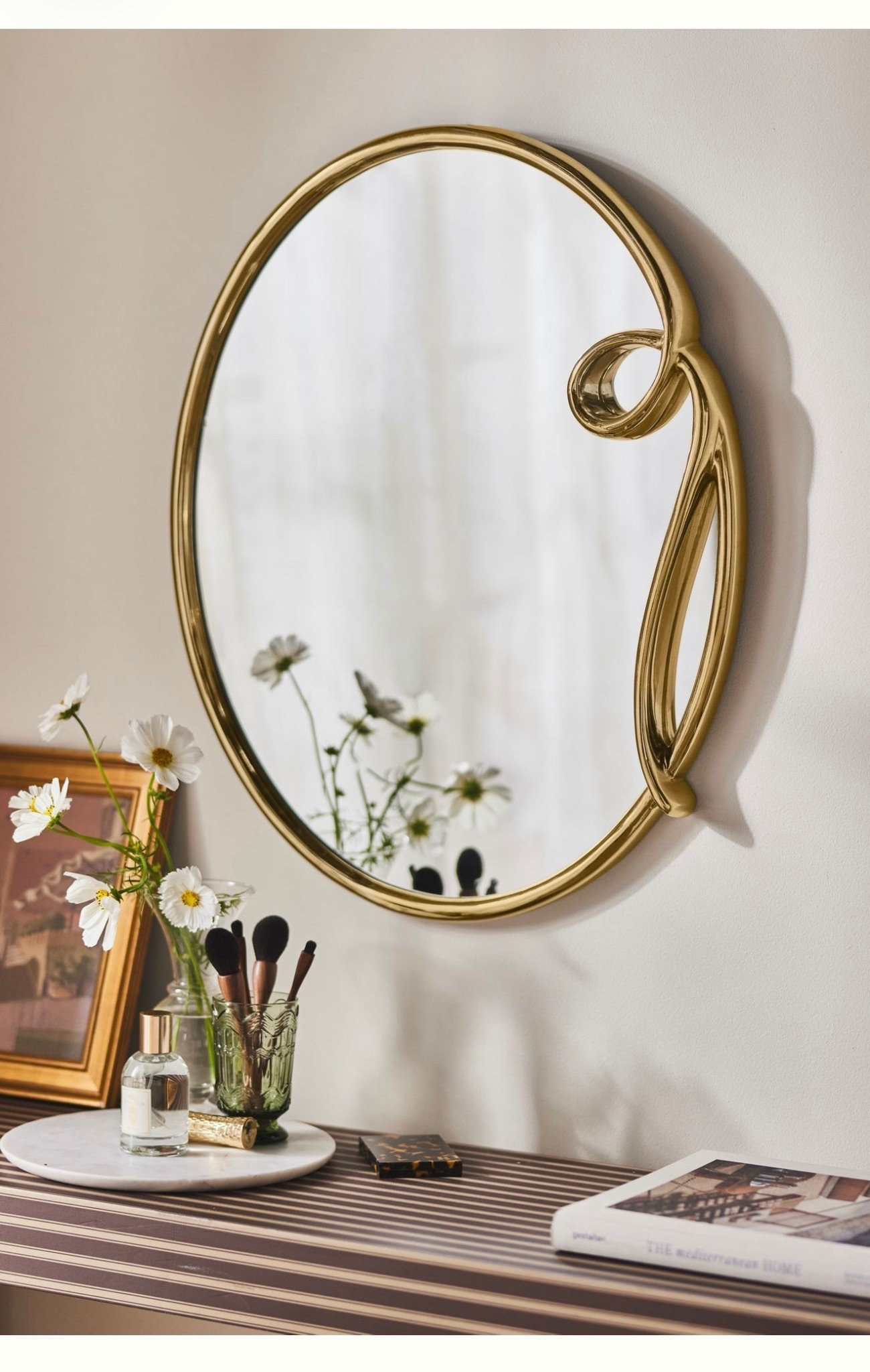 Sade Metal Loop Oval Wall Mirror


#LTKmomlife #LTKHome #LTKMothersDay
