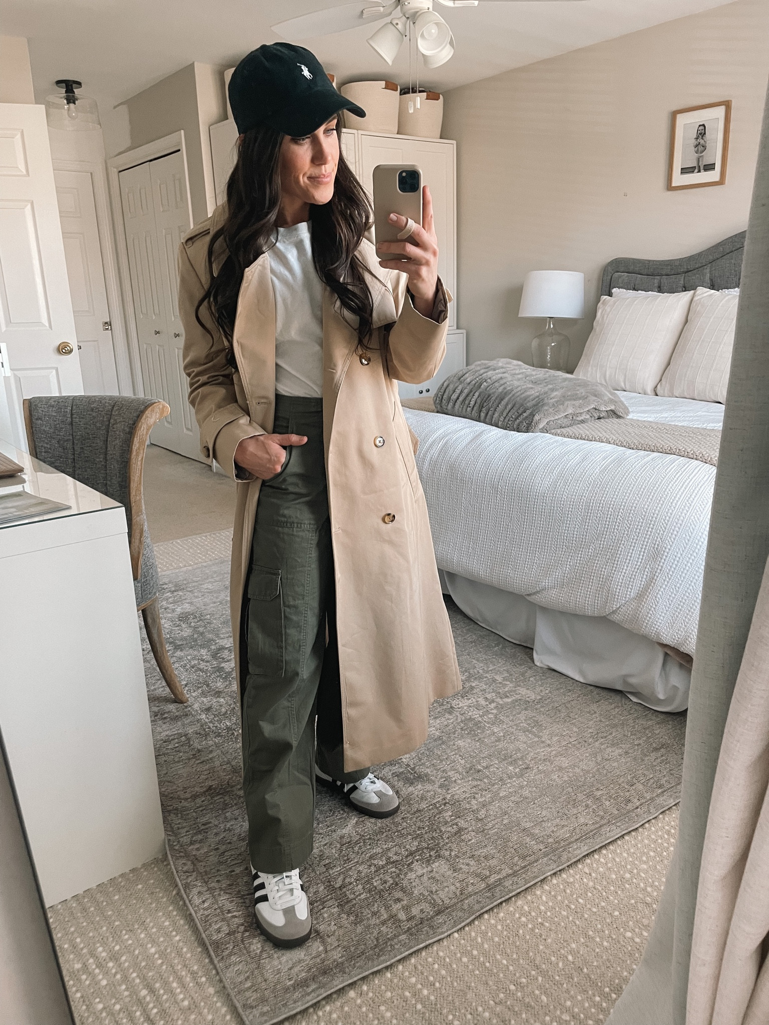 Trench Coat- Small
Cargo Pants- 26 short
Tee- small

#LTKSeasonal #LTKstyletip