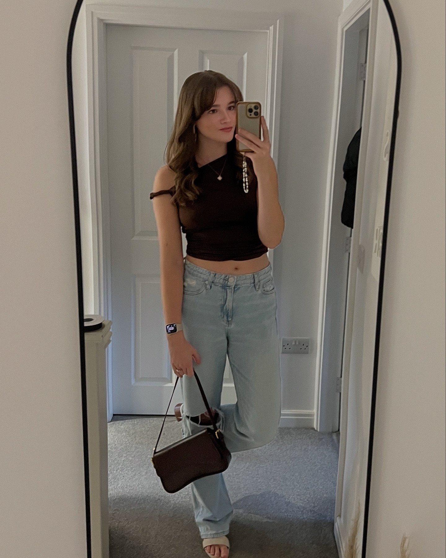 Need some outfit inspo for your autumn nights out? I got you 🍂 

Skorts, mini skorts, jeans-I’ve got you covered girlies!! 🫶🏻

H&M, ASOS, Stradivarius, River Island, Zara, brown outfits, jeans and a nice top, 4th & reckless, oversized tee, going out outfits 

#LTKautumn #LTKuk #LTKdatenight