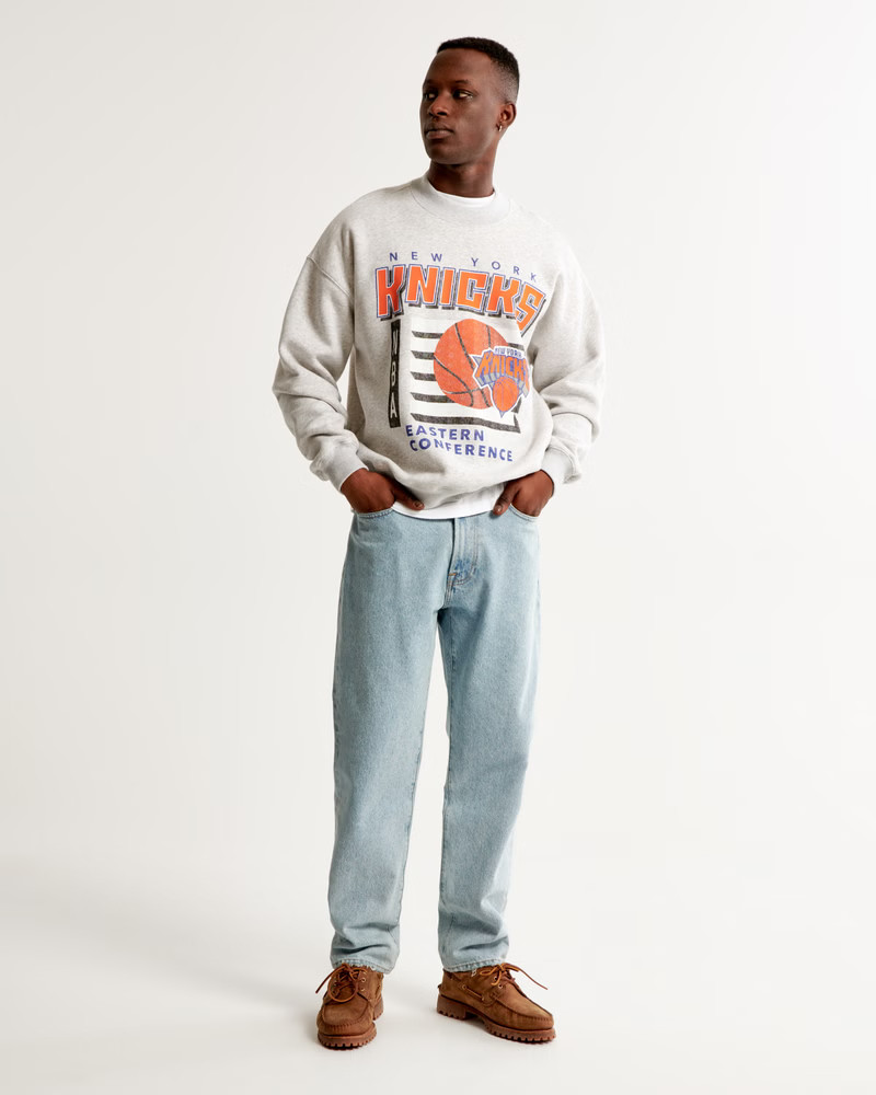 New York Knicks Graphic Crew Sweatshirt | Abercrombie & Fitch (US)