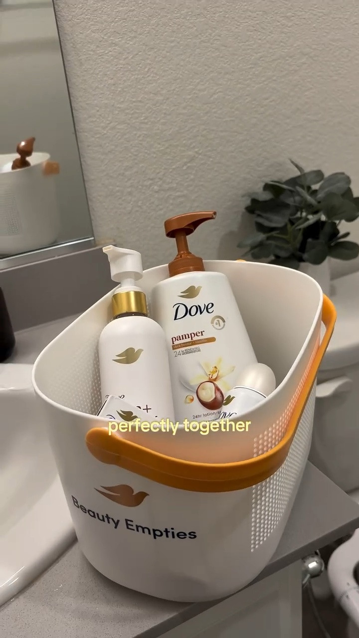 Back-to-school season is almost here, and while we’re busy getting everyone else ready, let’s not forget about ourselves. 🤍

 Sometimes self-care looks like a full morning to yourself… and sometimes it’s simply taking a shower, using your favorite body wash, and giving yourself a few quiet minutes.

Mama, you don’t have to do it all perfectly. You just have to keep showing up. We’ve got this. 🫶🏼”

•
#dovepartner #dovebodycare #momlifeunfiltered #momselfcare #momcreator

#LTKmorningroutine #LTKselfcare