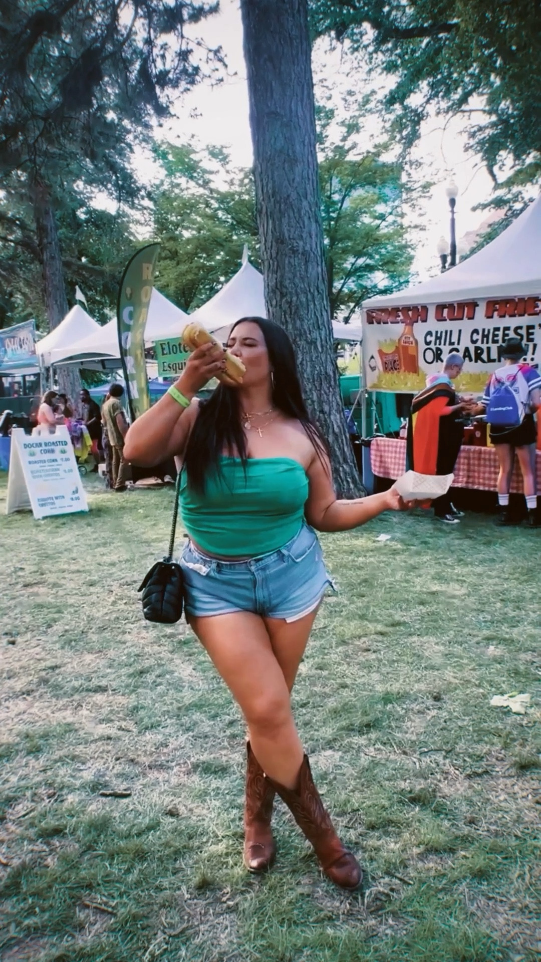 I live in these shorts 

#LTKcurves #LTKunder100 #LTKunder50