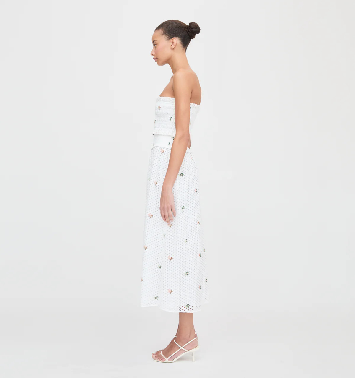 The Delphine Nap Skirt - White Daisy Eyelet | Hill House Home US