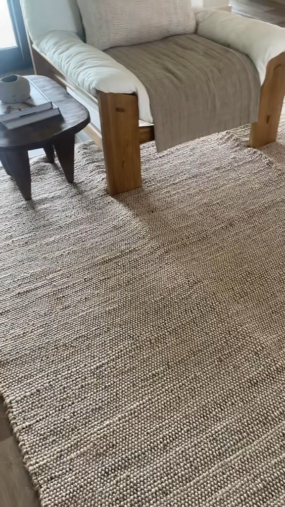 Neutral Jute rug! Can’t go wrong with this one and best of all very inexpensive 🫶🏼

#LTKstyletip #LTKMostLoved #LTKhome