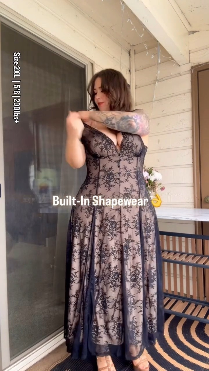 Dress
Come in multiple colors 
Size 2XL | 5’6 

Discount Codes:
Bree /15— 15% OFF orders over $120
Bree/20— 20% OFF orders over $150

@popilush 

#Popilush #plussizedress #weddingguestdress #plussizedresses #shapeweardress