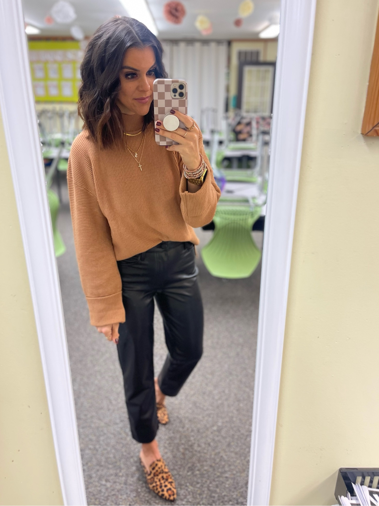 Today’s classroom #ootd

Amazon sweater/ size s
Abercrombie leather pants- Tts 
Amazon mules, Tts 

#LTKunder50 #LTKstyletip #LTKSeasonal