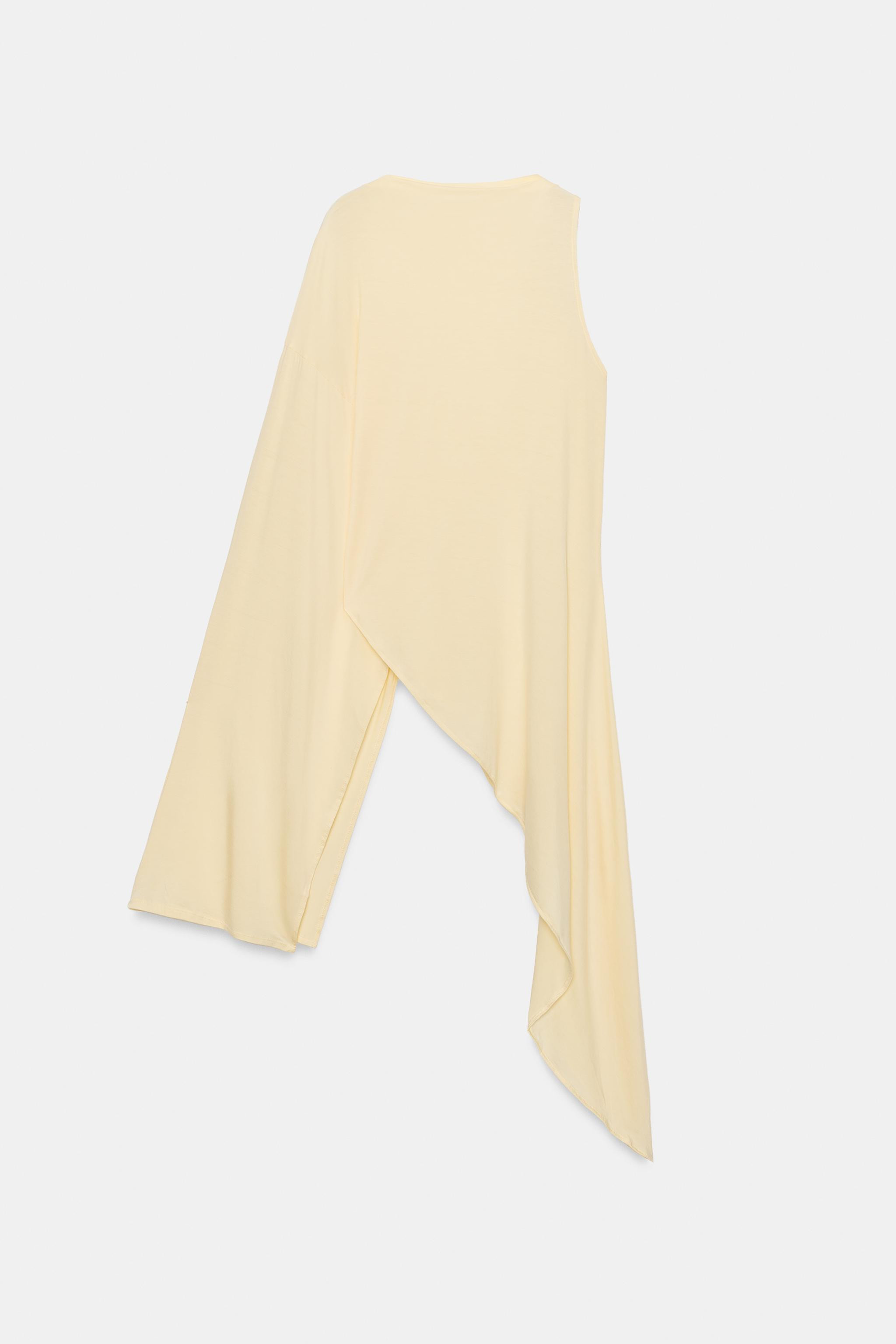 FLOWY ASYMMETRIC TOP | Zara US
