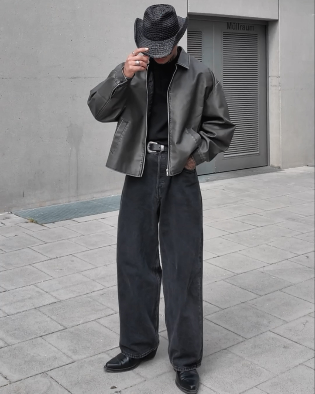 All black Outfit #cowboy #boots #cowboyhat #hut #widepants #cropped

#LTKherren #LTKstyletip #LTKAroundTheWorld