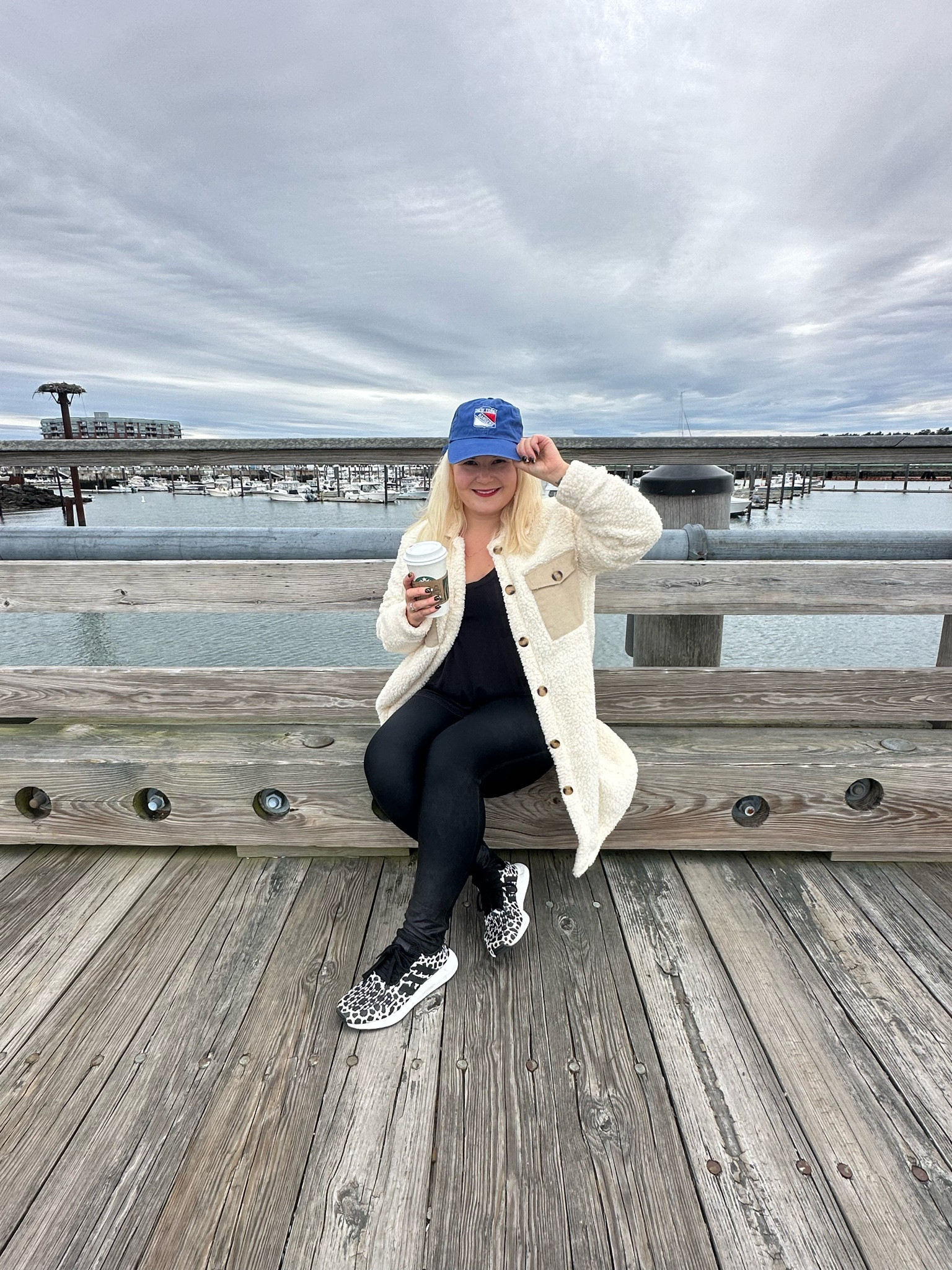 This sherpa jacket is the perfect heaviness to wear as an indoor or outdoor jacket this fall. It is so soft!

#LTKSeasonal #LTKPetite #LTKTravel