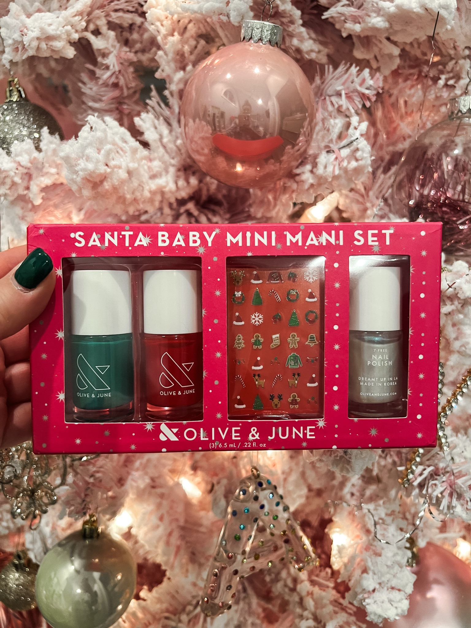 Stocking stuffers from Olive & June🎄💕🎁 
Christmas presents 
Stocking stuffers 
Nail set 
Gifts for her 
Gifts for girls 
Christmas gifts 
Beauty gifts 
Beauty lover 
Nail polish 

#LTKGiftGuide #LTKbeauty #LTKHoliday