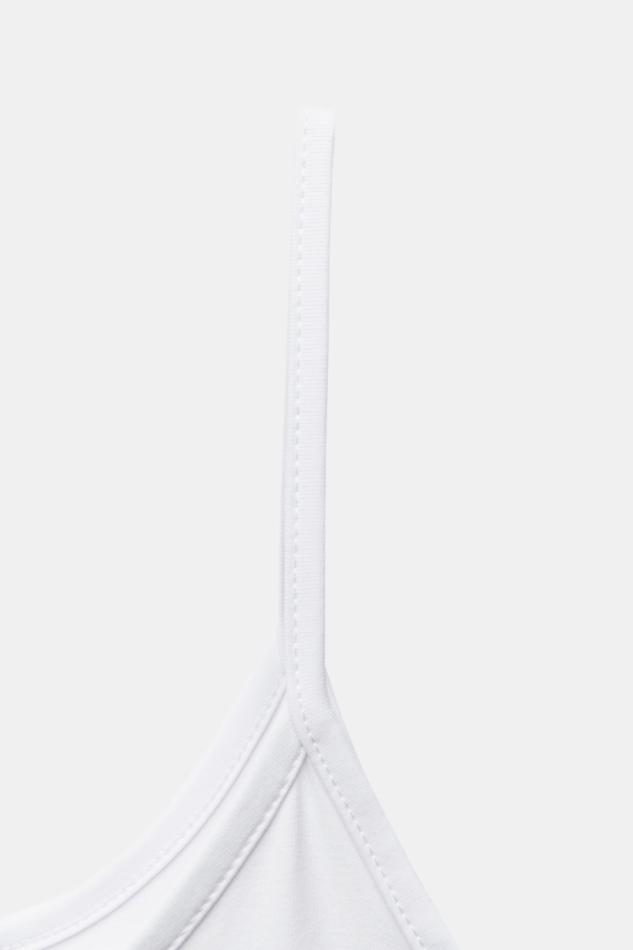 MID WEIGHT - SLIM FIT - ROUND NECK - REGULAR LENGTH - SLEEVELESSFitted T-shirt made from a polyam... | Zara UK