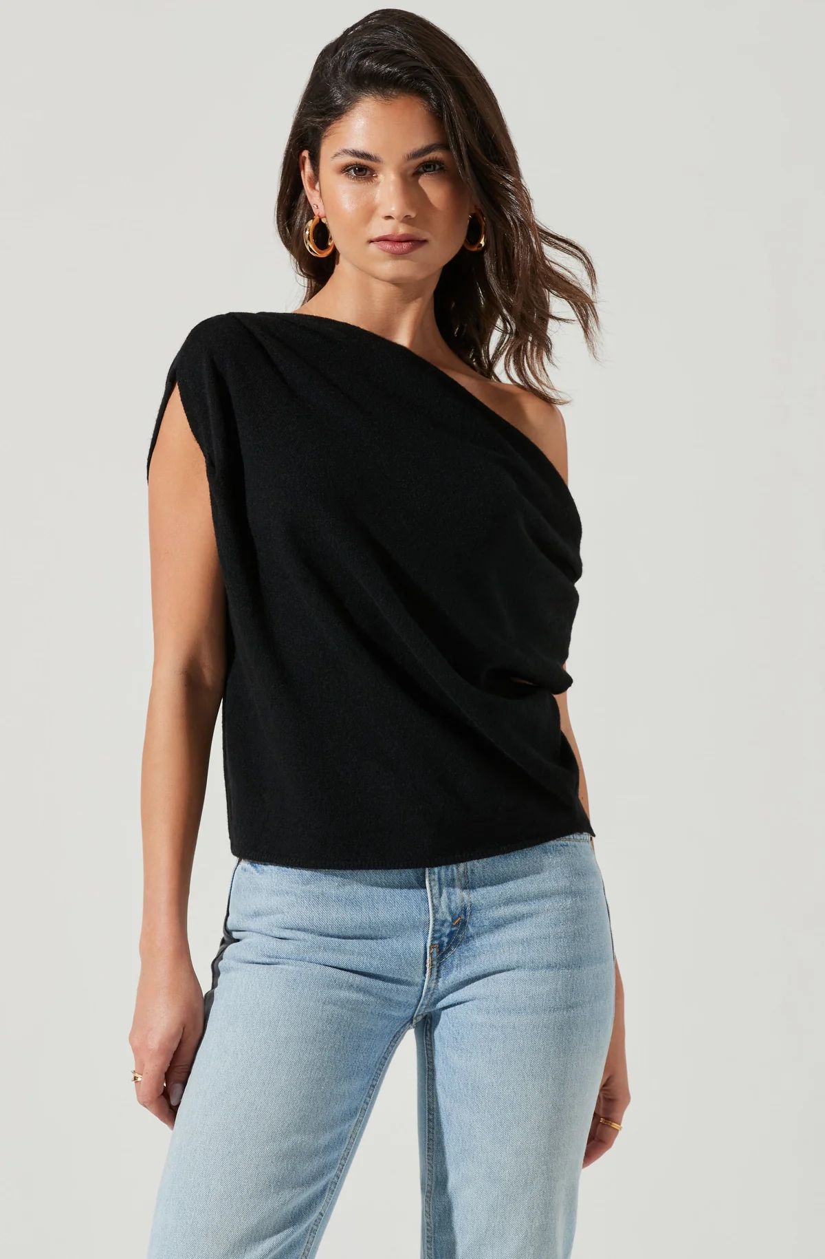 Devin Sleeveless One Shoulder Sweater | ASTR The Label (US)