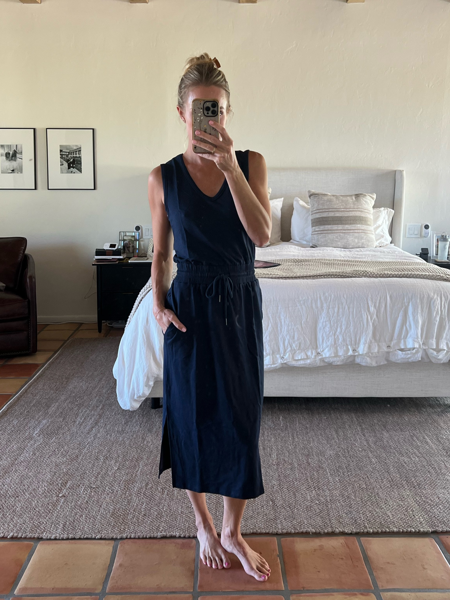 Nordstrom comfy midi dress by Caslon

Casual dress / mom dress / summer dress / navy blue / flattering / comfortable / travel day dress outfit 

#LTKSeasonal #LTKfindsunder100 #LTKtravel