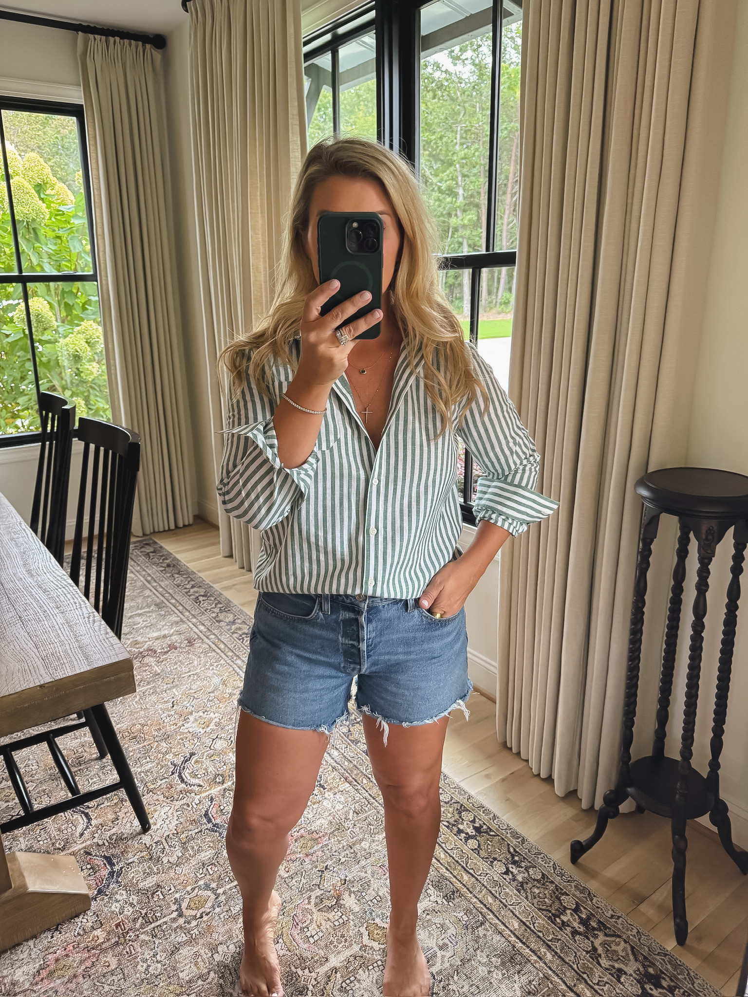 Too and jean shorts outfit idea.

#LTKStyleTip