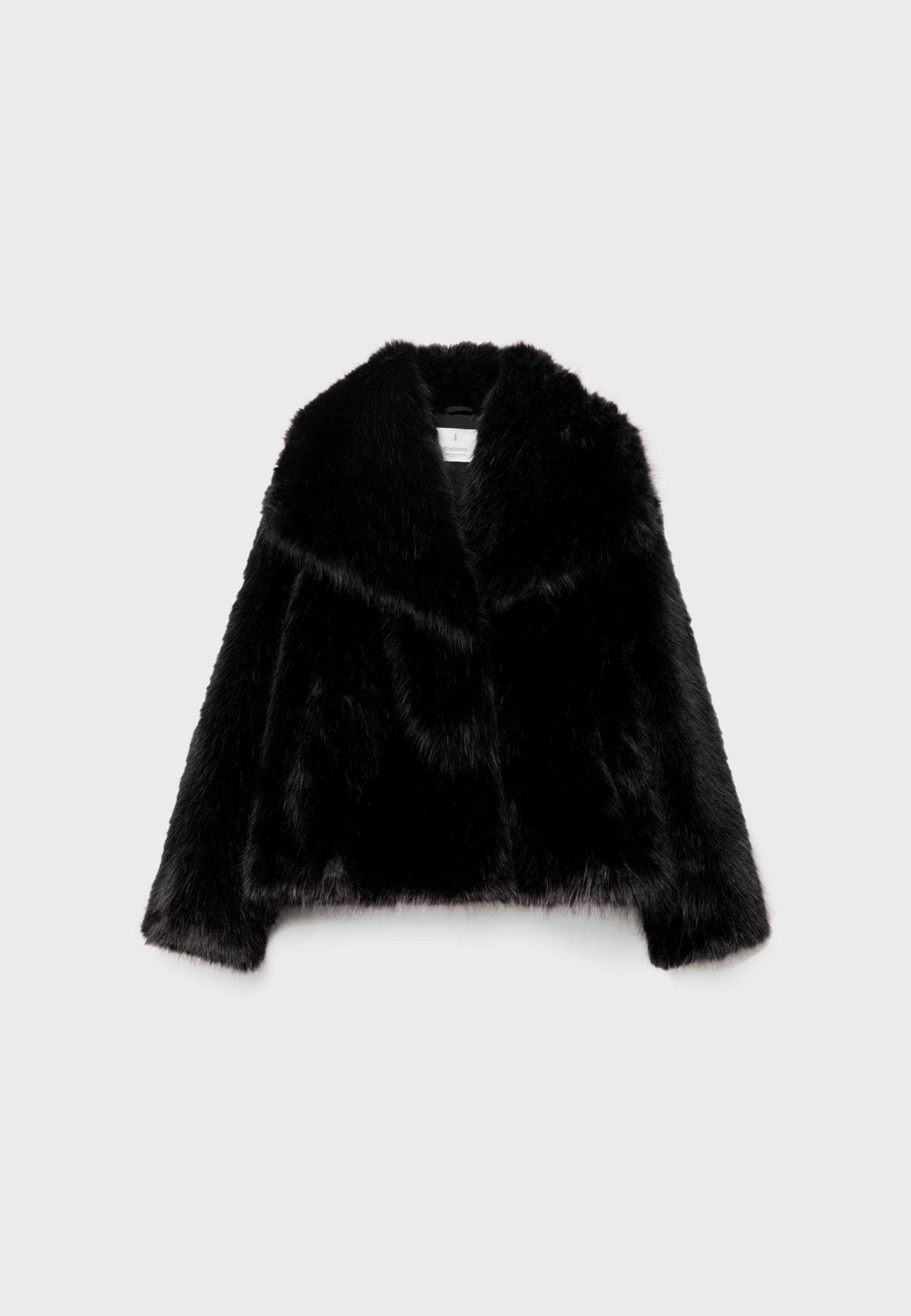 Cropped faux fur jacket - Women's fashion | Stradivarius United Kingdom | Stradivarius (UK)