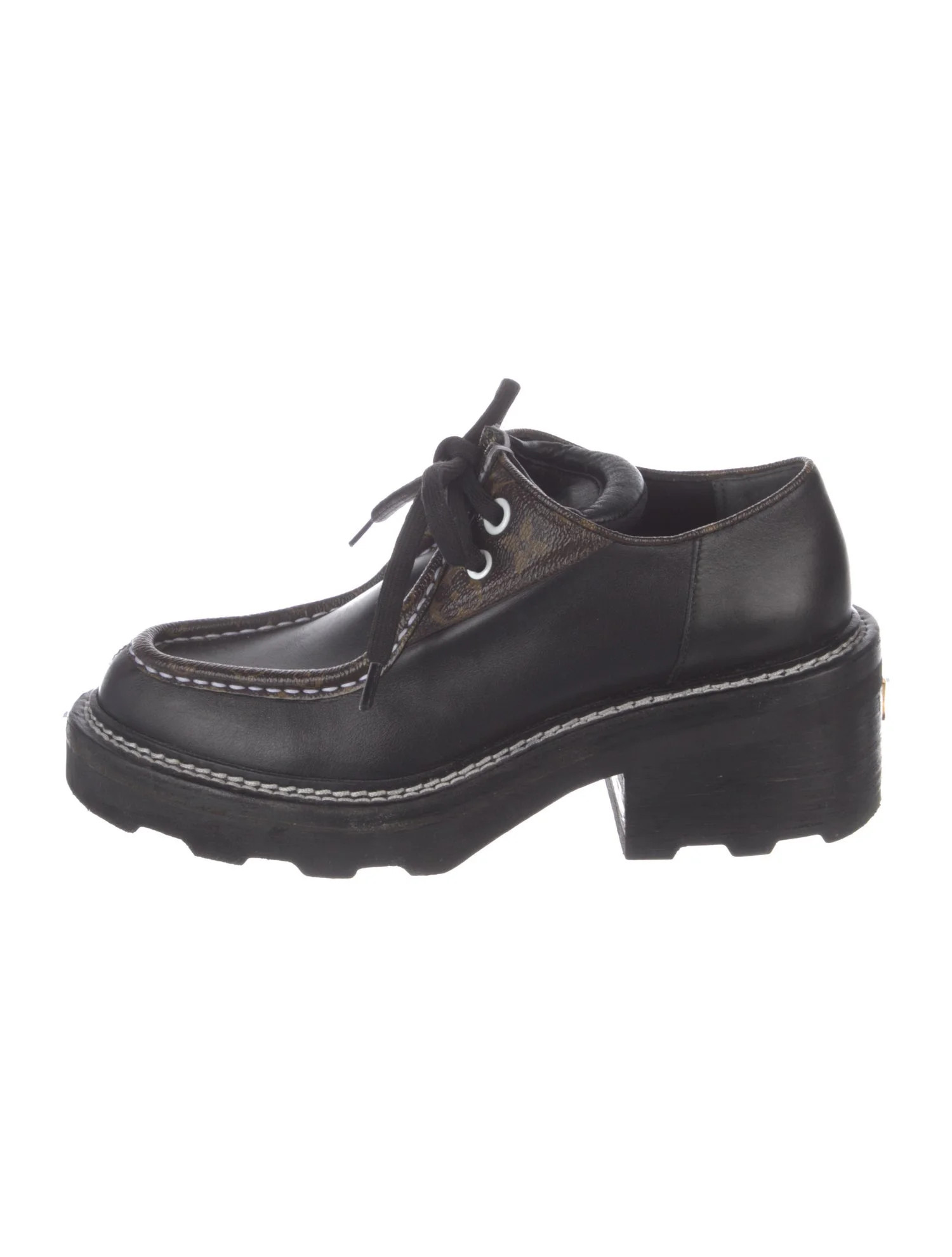 2019 LV Monogram Oxfords | The RealReal
