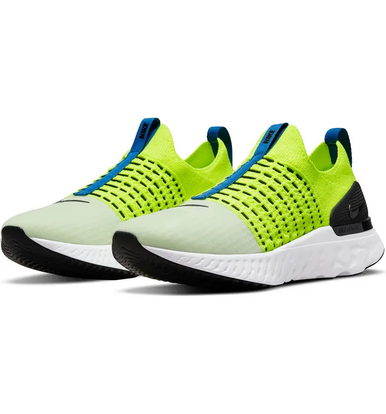 React Phantom Run Flyknit 2 Running Shoe | Nordstrom