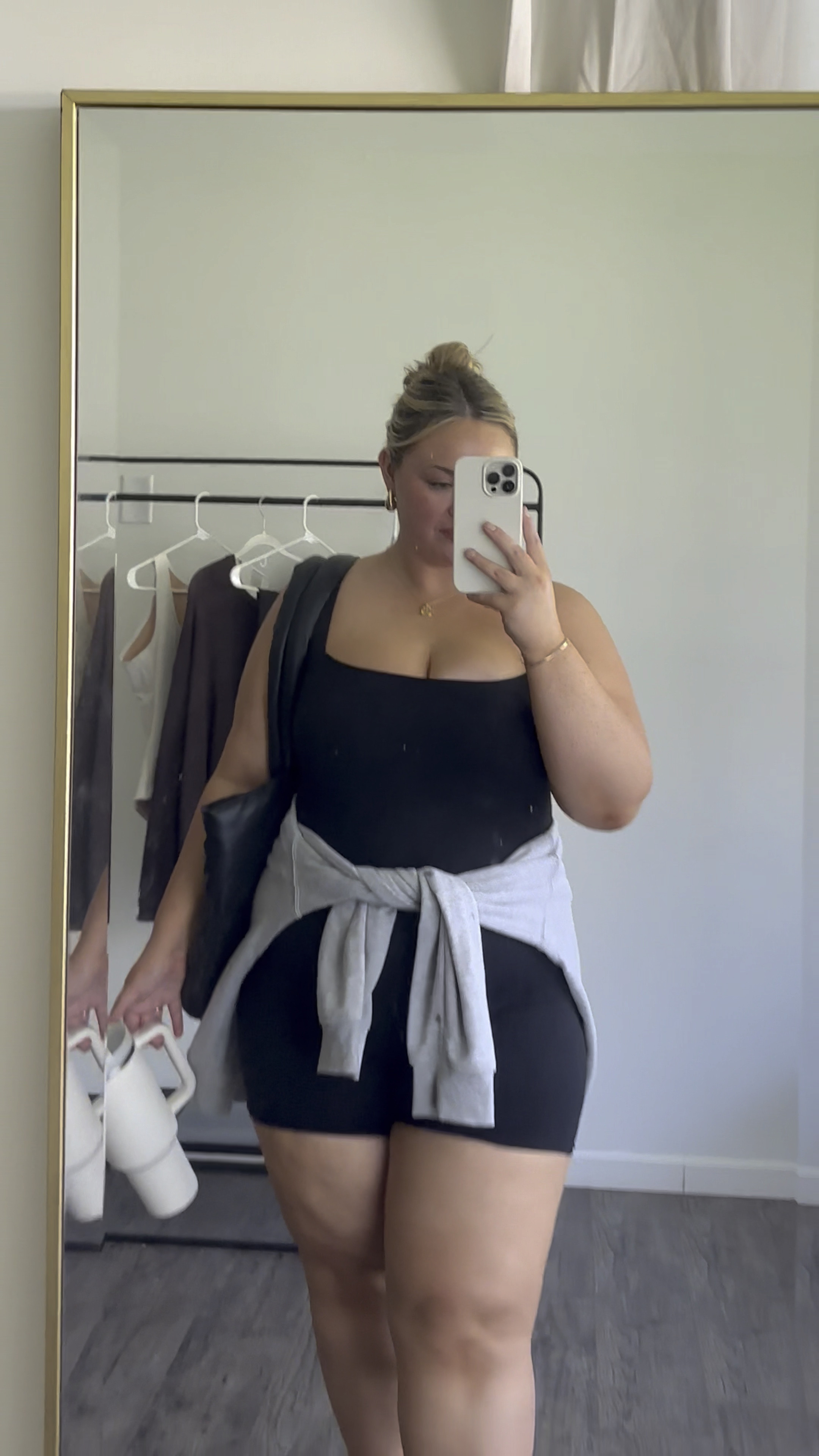 it’s literally so hot here & I’ve been living in athletic onesies/unitards🥹 wearing a L! Linked a bunch of cute options as well! 



Activewear outfit, curvy outfit inspo, curvy athletic wear, plus size fashion, onsie, black unitard outfit, black activewear outfit

#LTKcurves #LTKfitness #LTKstyletip