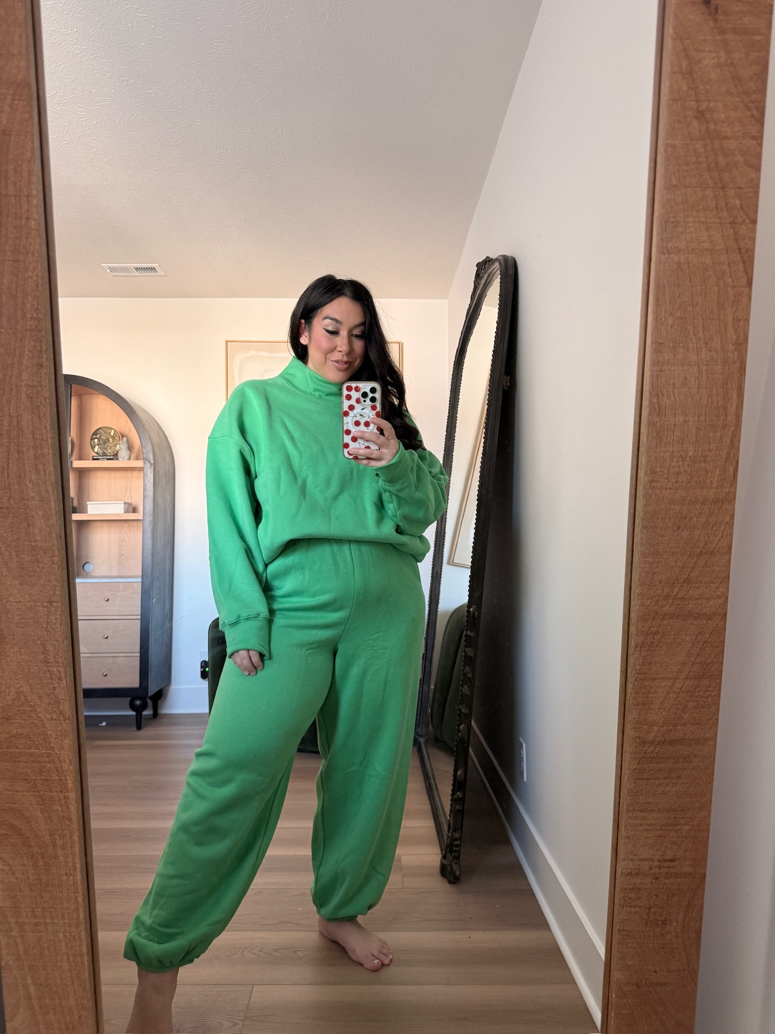 @Aerie Midsize Loungewear haul! Size 14/16 | XL 🤍 I love this green mockneck set! 
-
-
-
Midsize, Aerie, American Eagle, Comfy, Lounge, Loungewear, Midsize Haul

#LTKSeasonal #LTKMidsize #LTKootd