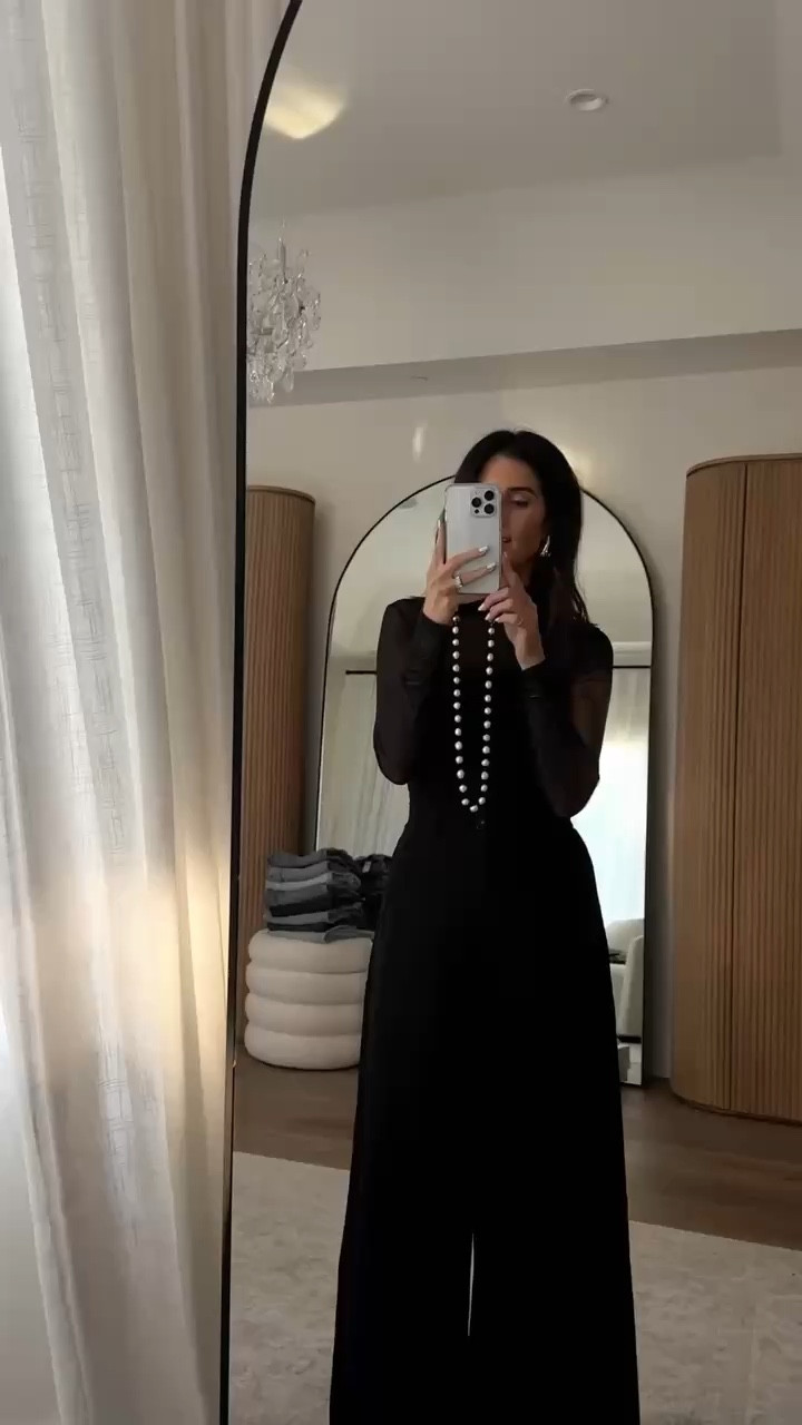 I’m always on the hunt for going out tops! Love this one, I’m just shy of 5-7” wearing the size small #stylinbyaylin #aylin #amazonfind #datenight 

#LTKootd #LTKOver40 #LTKSeasonal