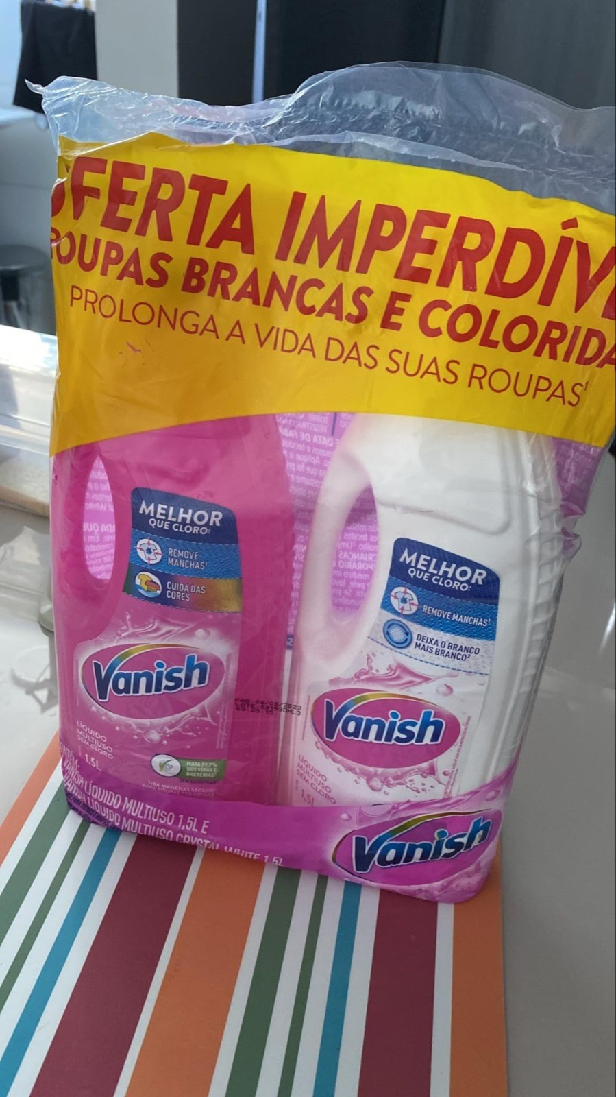 Nada melhor que ter suas roupas branquinhos e limpinhas né!!  Vanish Multiuso melhor tira manchas, melhor que cloro e não danifica suas roupas.

#LTKbrasil #LTKfamily