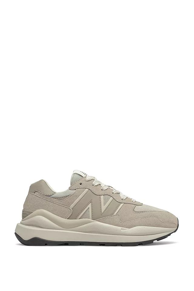 New Balance 57/40 Beige Trainers | Urban Outfitters (EU)
