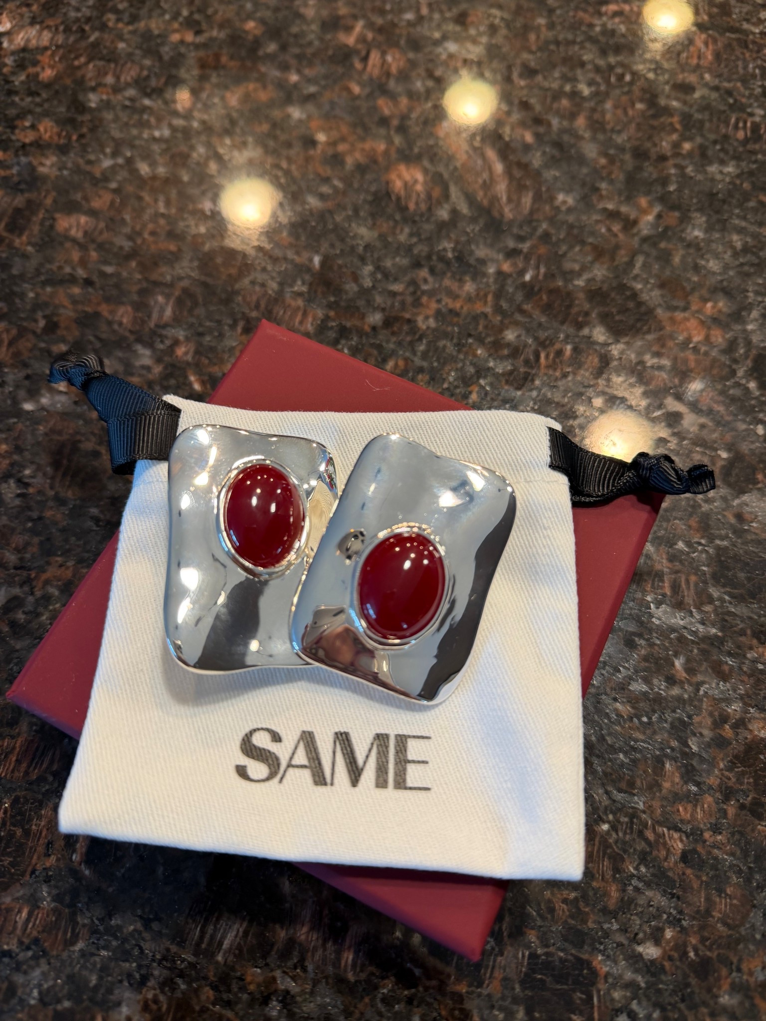 Latest statement earrings purchased for BF 👀 



#LTKCyberWeek #LTKSaleAlert #LTKHoliday