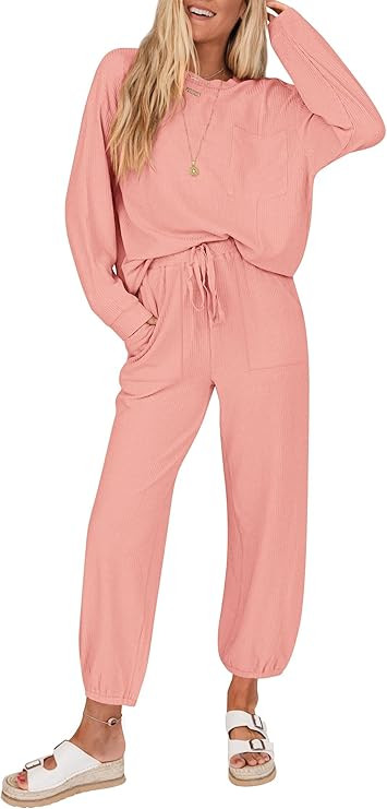 KIRUNDO Womens Lounge Set Airport Travel Outfits Casual Workout Ribbed Knit Tops Jogger Pants Pos... | Amazon (US)