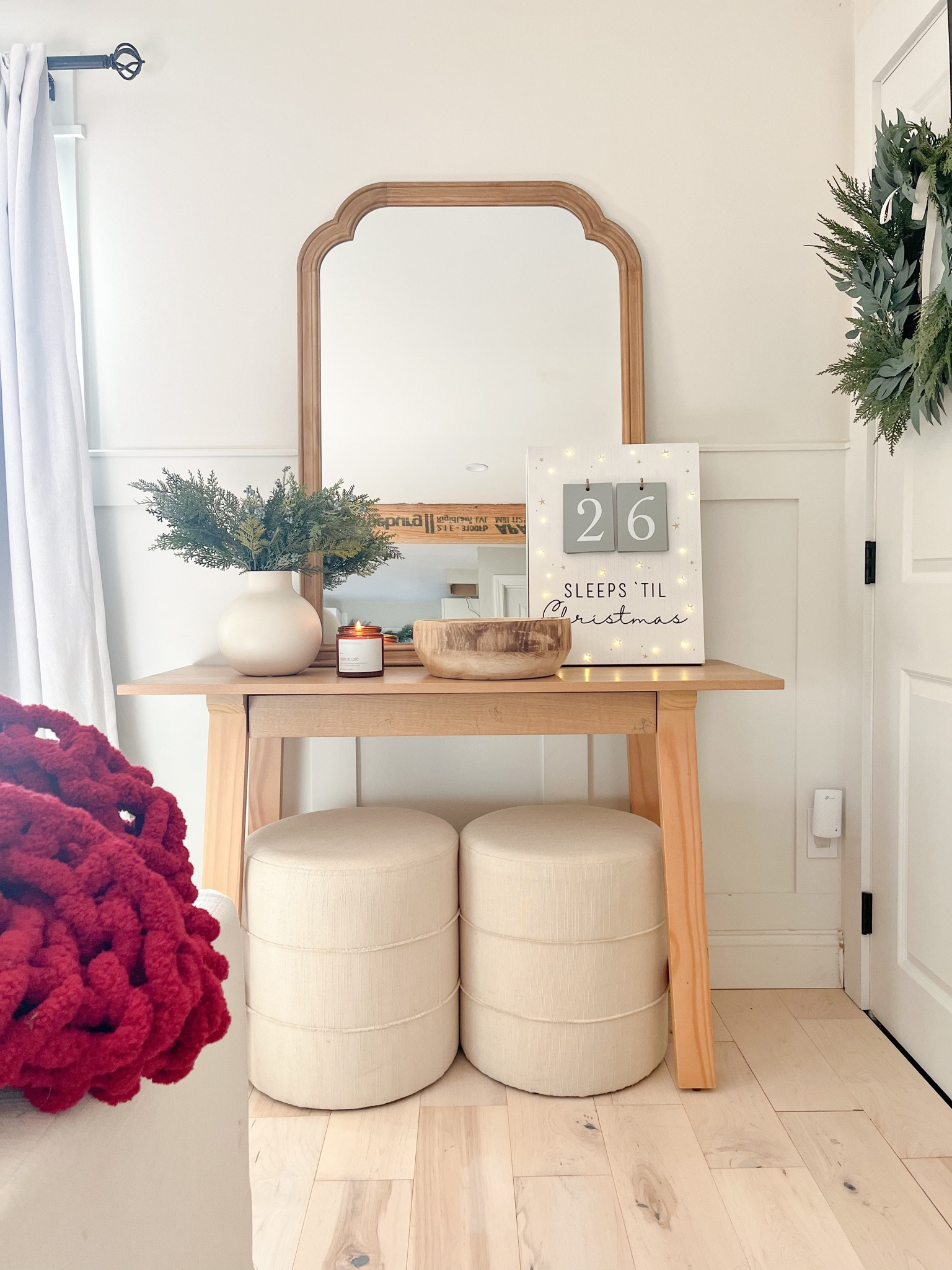Simple Christmas console table styling ☺️🎄 

#LTKhome #LTKHoliday #LTKSeasonal