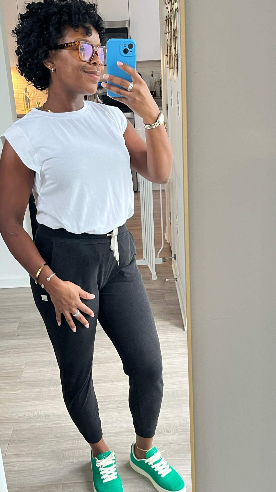 Hi friends! 🤍 As a mama on the go, I love looking chic and staying comfortable—and the best part is, you don’t have to break the bank to do it.
As I’ve stepped into motherhood, I’ve learned to shop for quality pieces I can mix and match for different occasions. Here’s today’s look:
✨ @amazon Elevated Cuff Sleeve Tee ✨ @vuroi Joggers ✨ @atoms Sneakers


#LTKFindsUnder50 #LTKWorkwear #LTKStyleTip