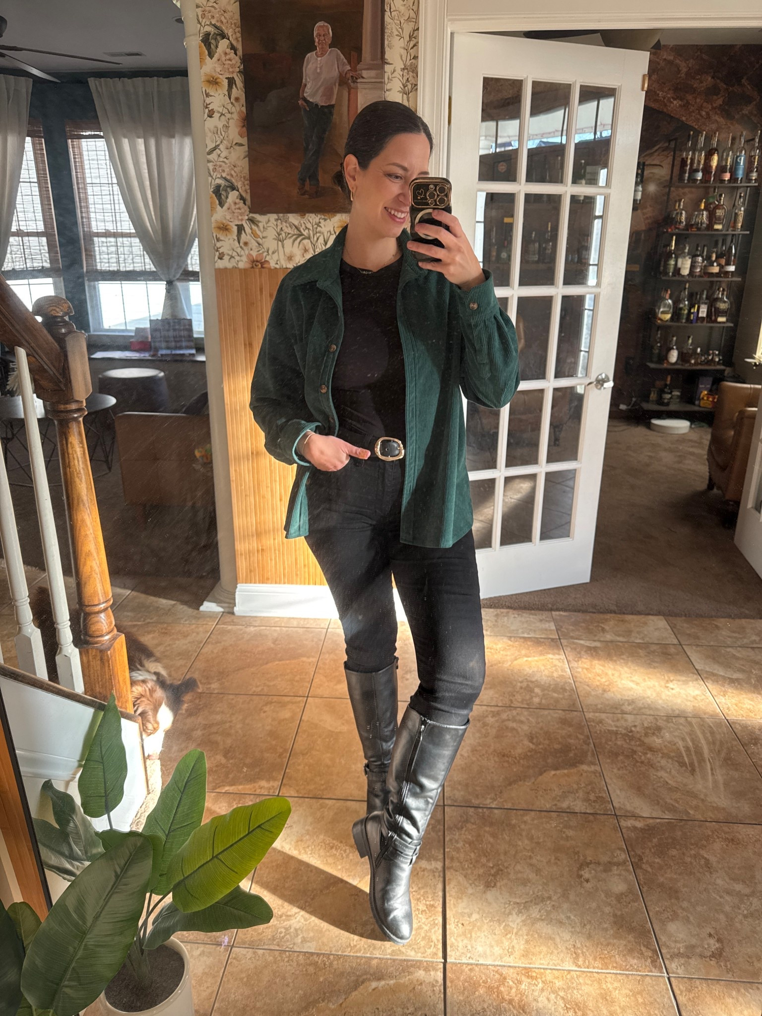 An all black outfit with a pop of green is perfect for March! 

#LTKgrwm #LTKdayinmylife #LTKootd