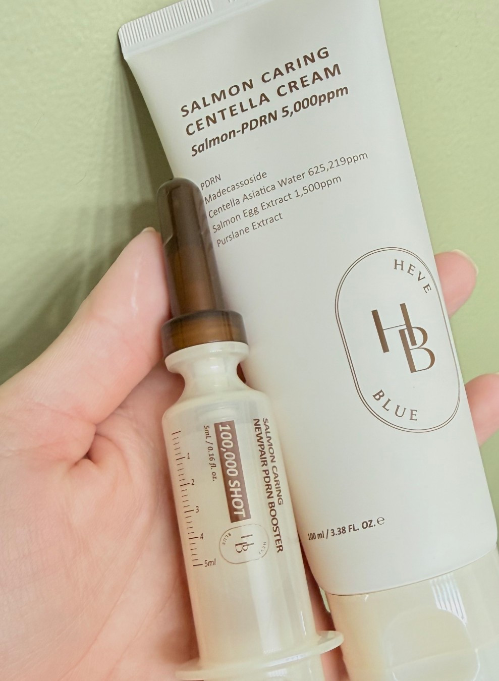 ✨ Currently obsessed ✨
My skin has been loving the Salmon Caring PDRN Booster 100,000 Shot Essence + Centella Cream 5,000 ppm combo 💖
The booster feels like a supercharged sip of hydration, and the centella cream locks it all in while soothing and repairing. Can’t get enough of this glow! ✨

#LTKSkincare #SkincareFavorites #PDRN #CentellaMagic #GlowingSkin


#LTKBeauty #LTKmorningroutine #LTKselfcare