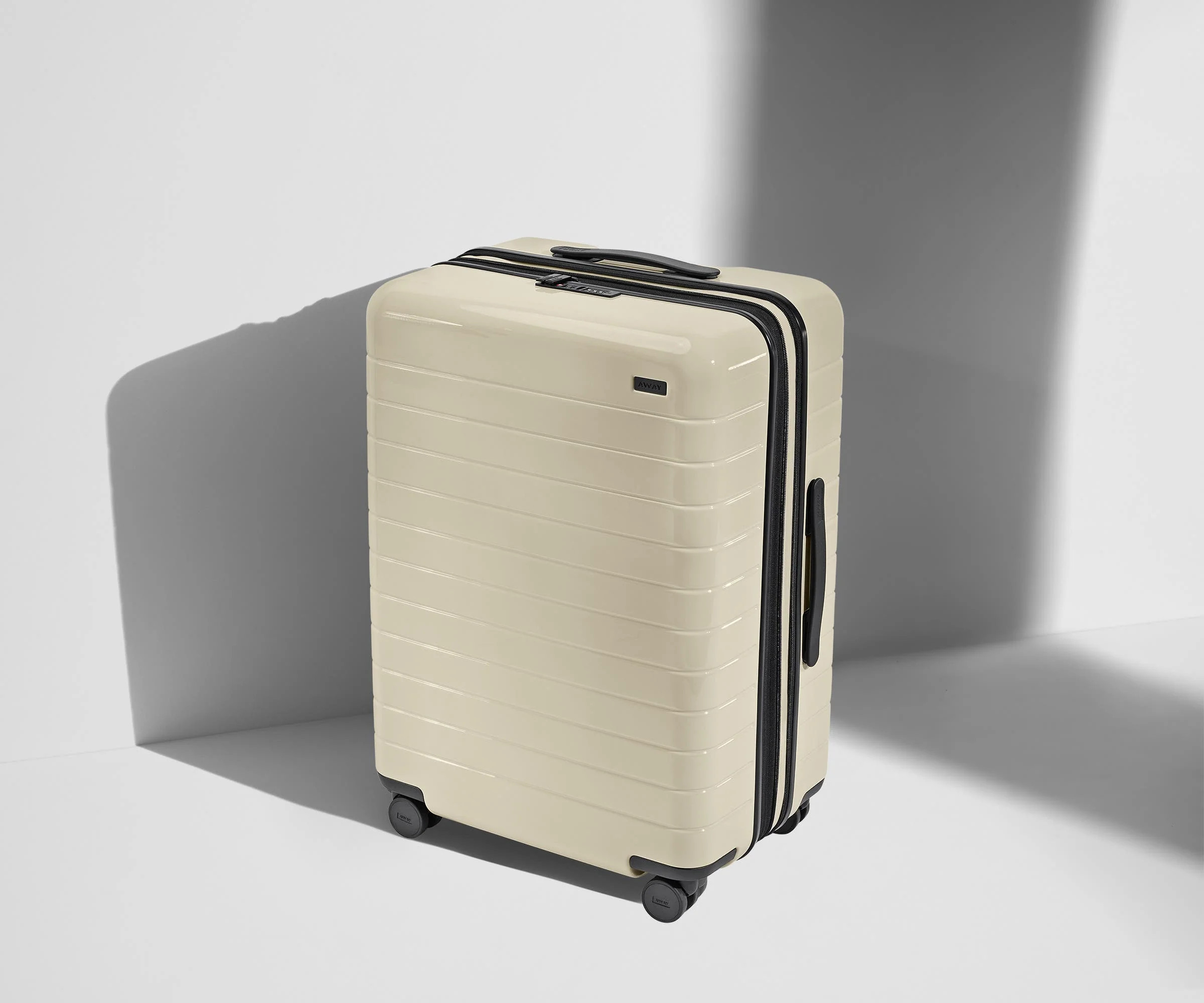Expandable Medium Suitcases: Salt White | Away | Away