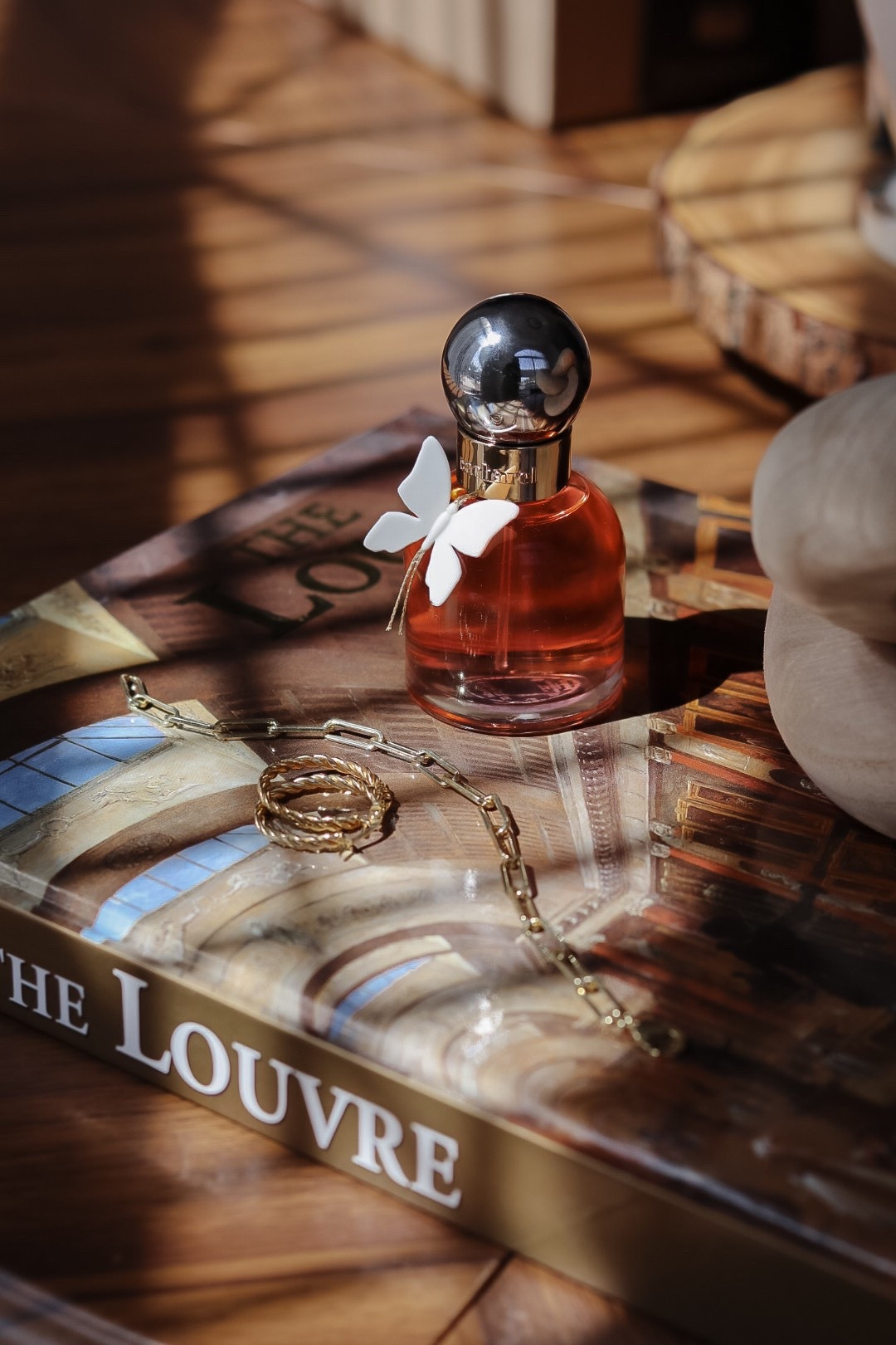 my go-to perfume! it’s an amazing scent✨ 